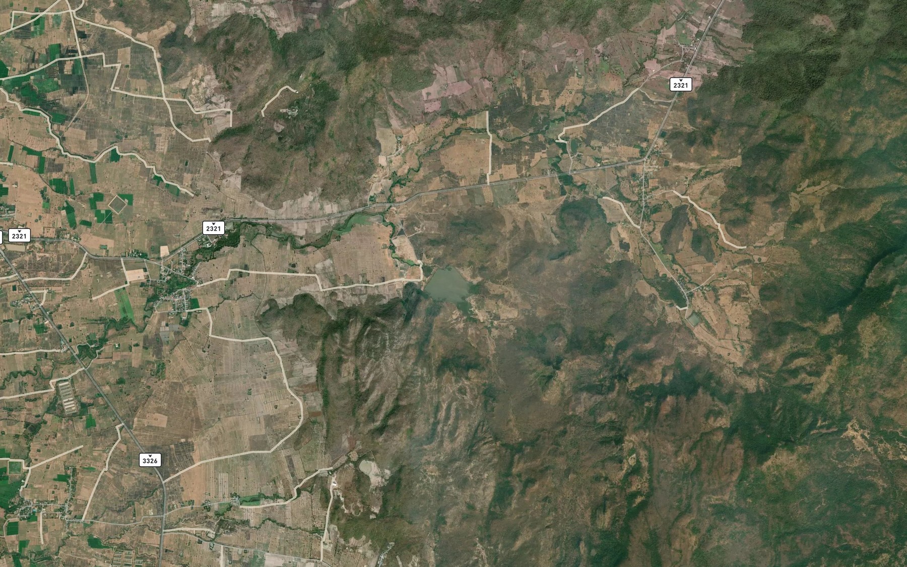 Satellite map of the Ang Kep Nam Khao Chamuk Khaek