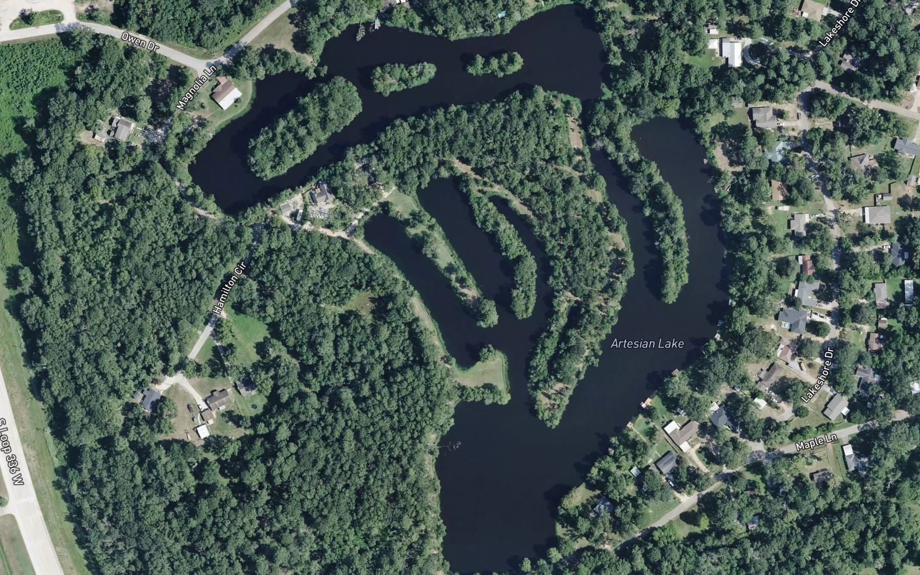 Satellite map of the Artesian Lake