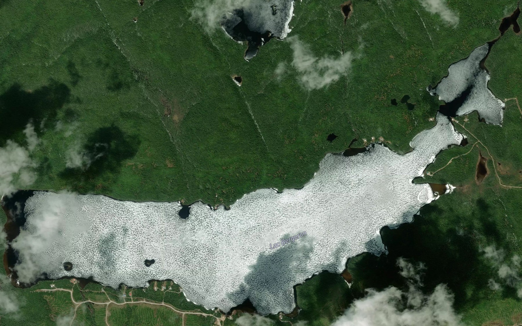 Satellite map of the Lac Bergeron