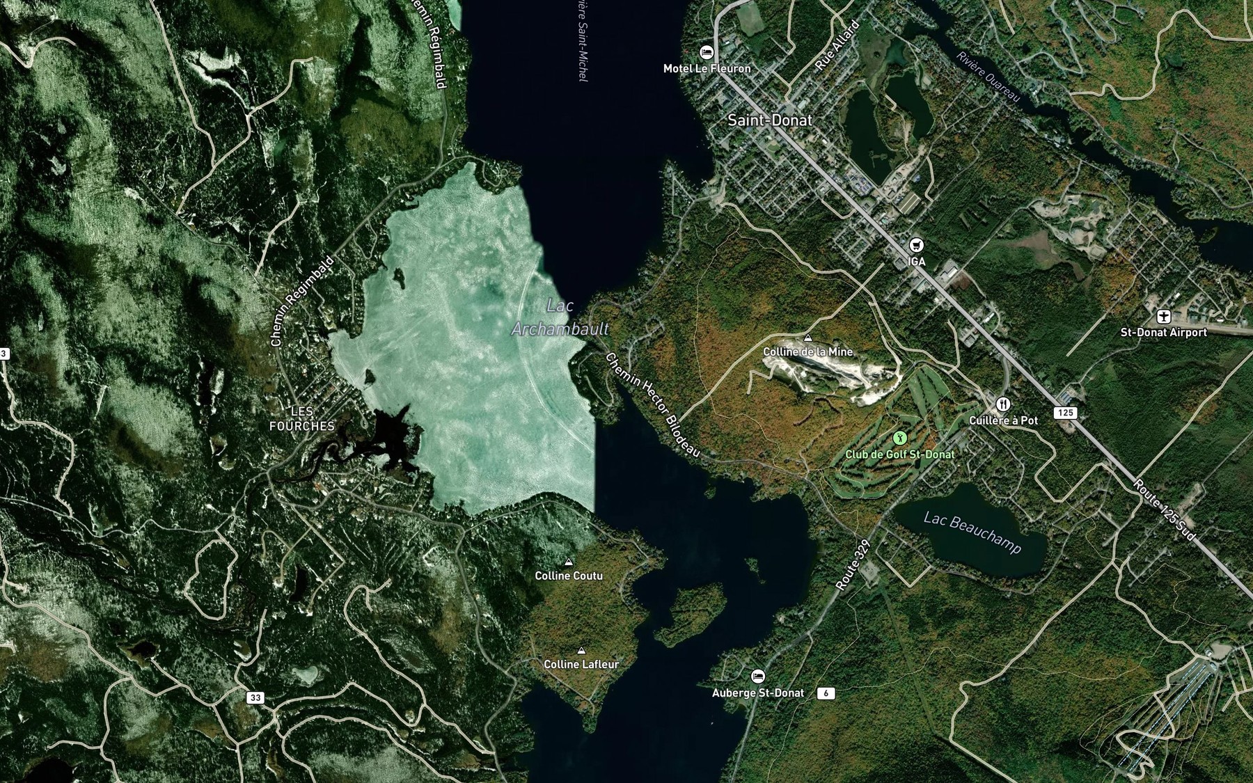 Satellite map of the Le Bec de Canard