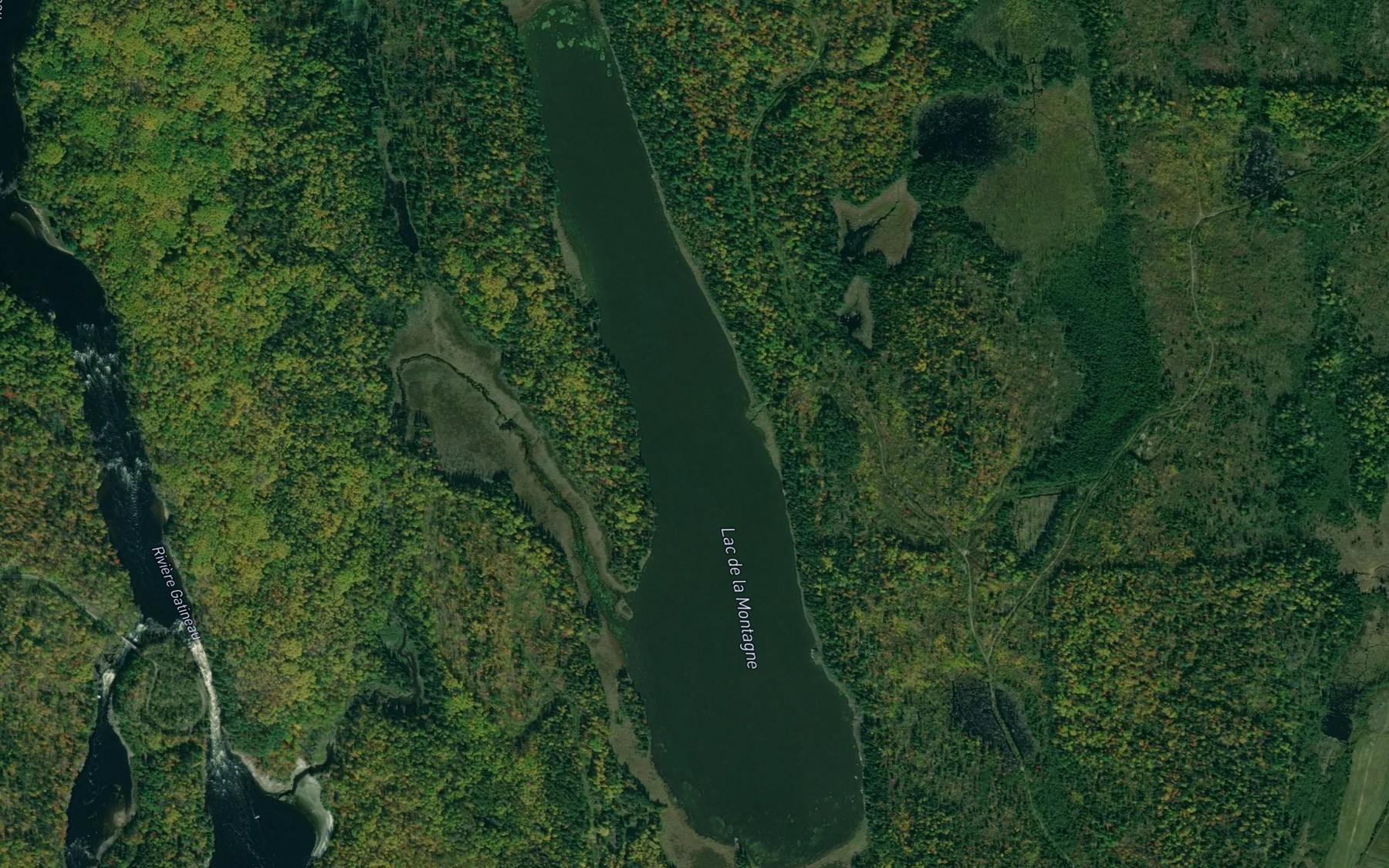 Satellite map of the Lac de la Montagne