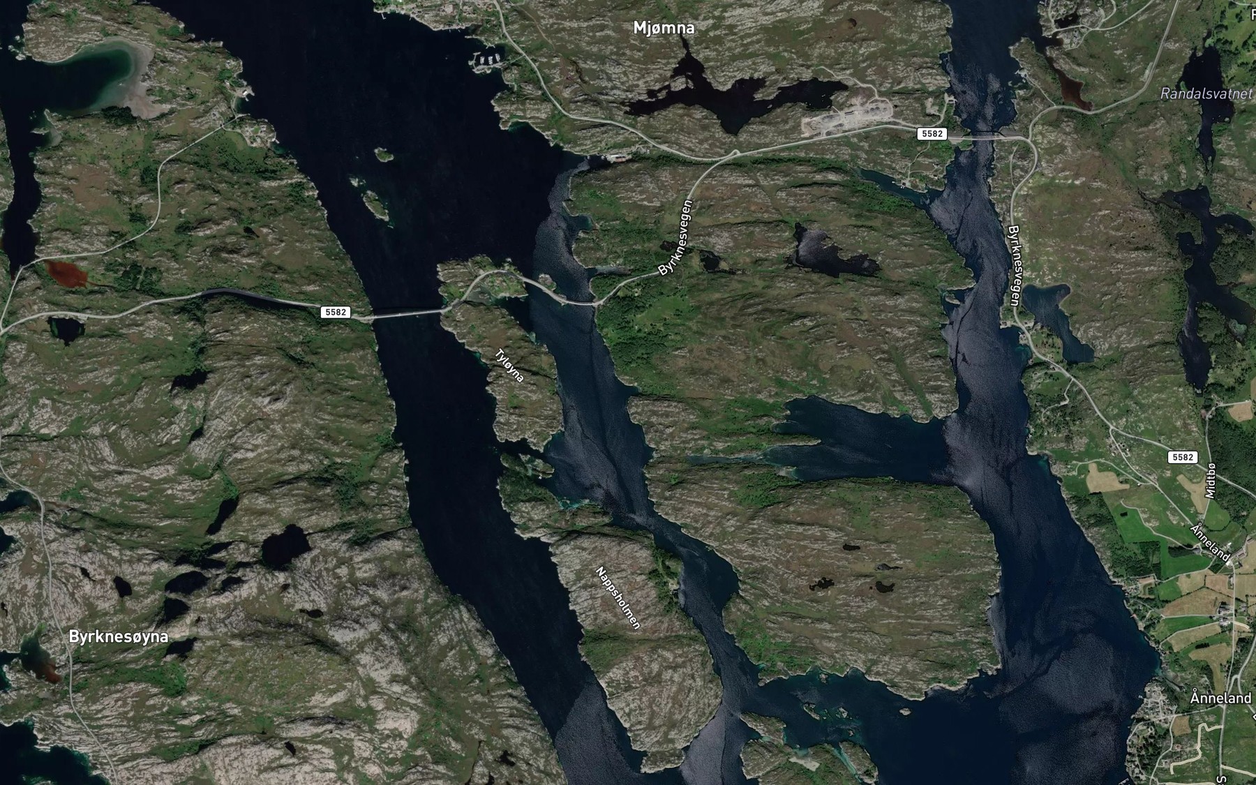 Satellite map of the Djuvika