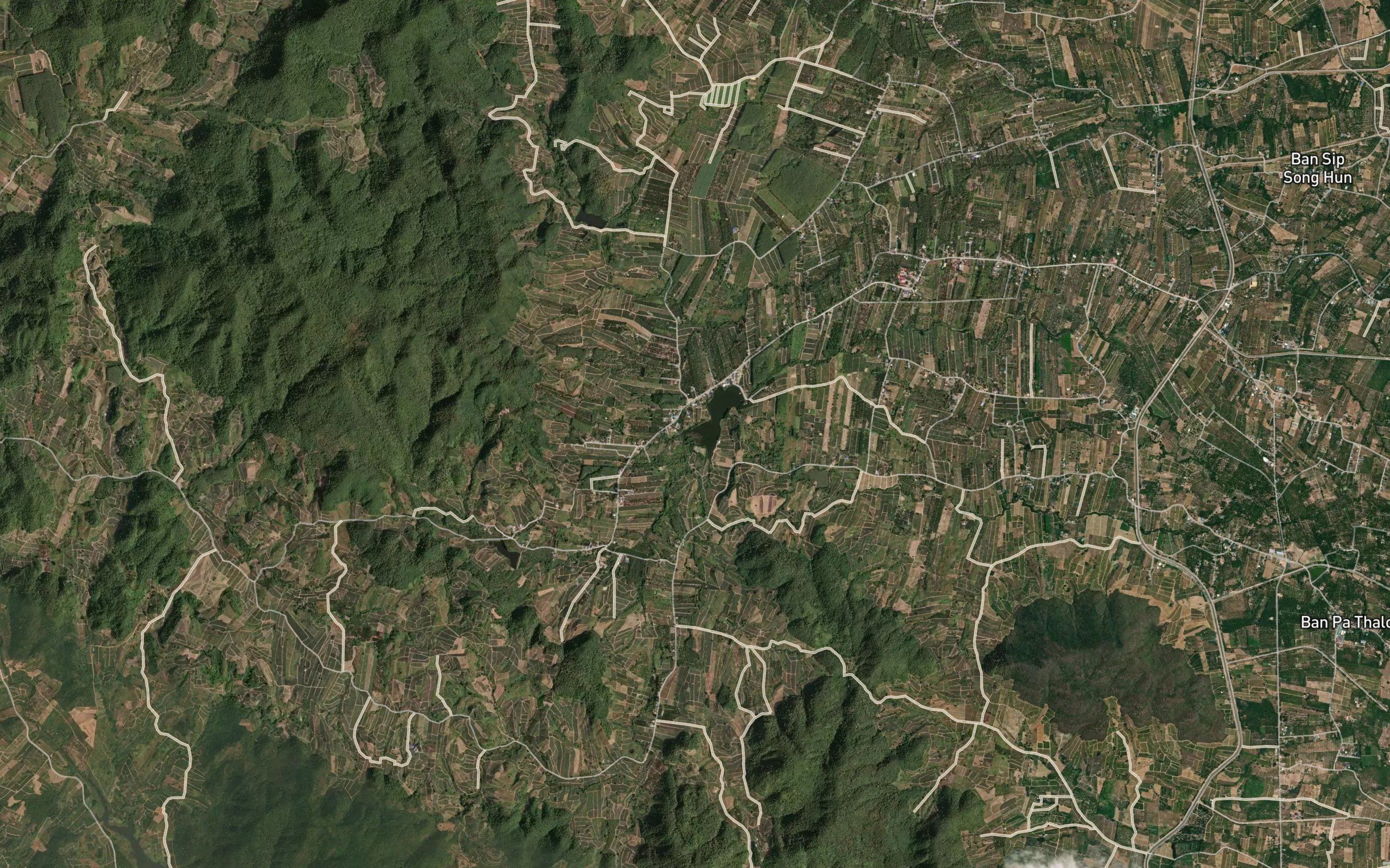 Ang Kep Nam Huai Nong Khang Na Wan Priang