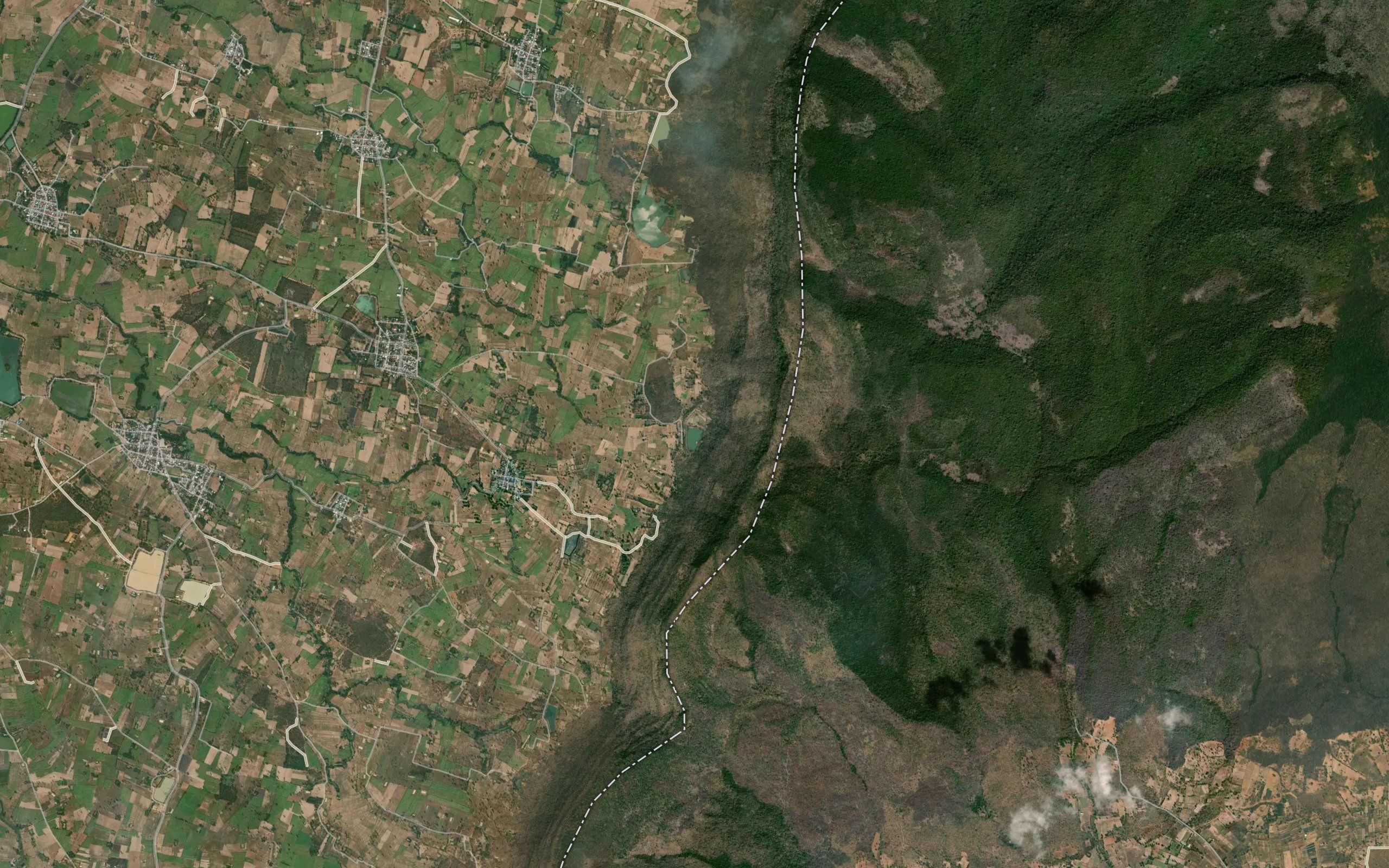 Ang Kep Nam Prong Lan Ya