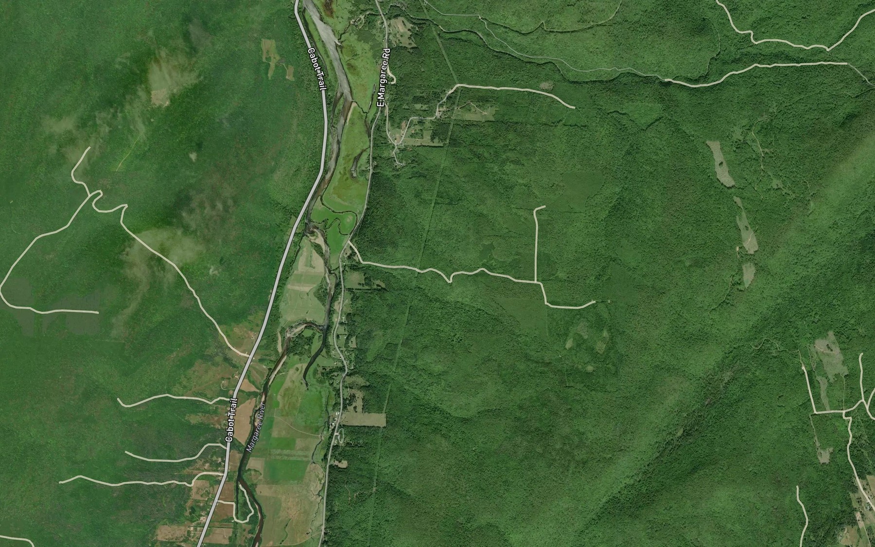 Satellite map of the Arsenaults Pond