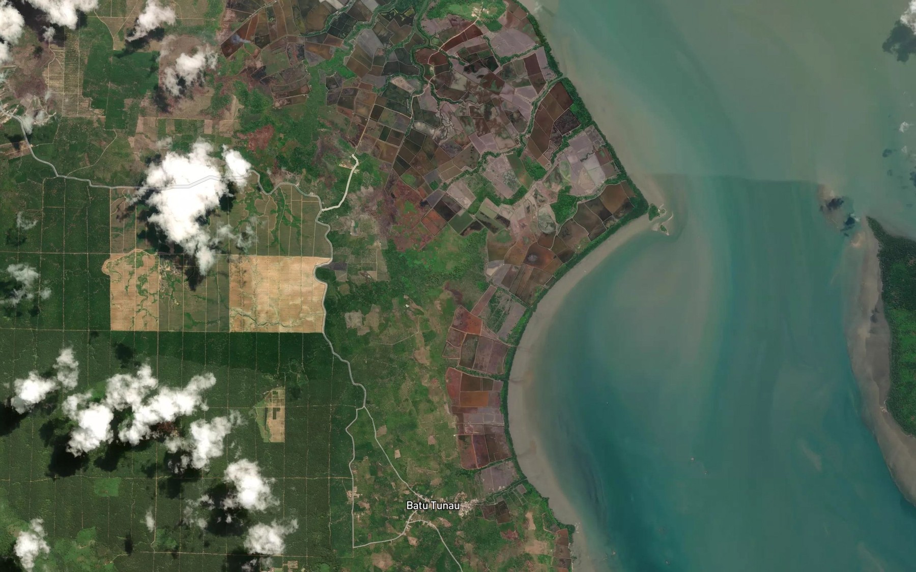 Satellite map of the Sungai Apiapi
