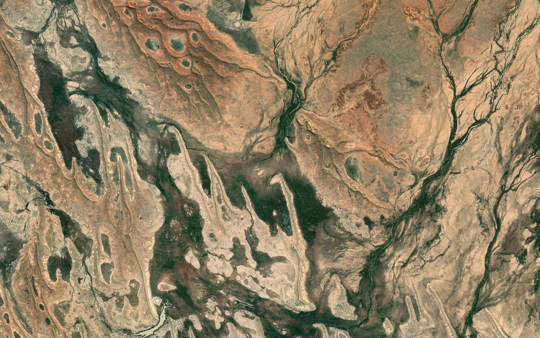 Satellite map of the Lake Watchiewatchina