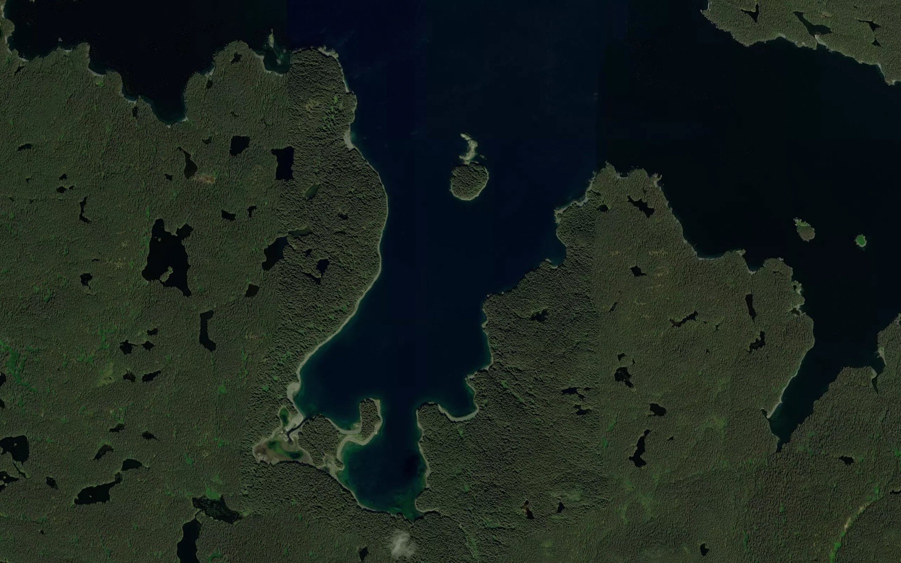 Satellite map of the Redfox Bay