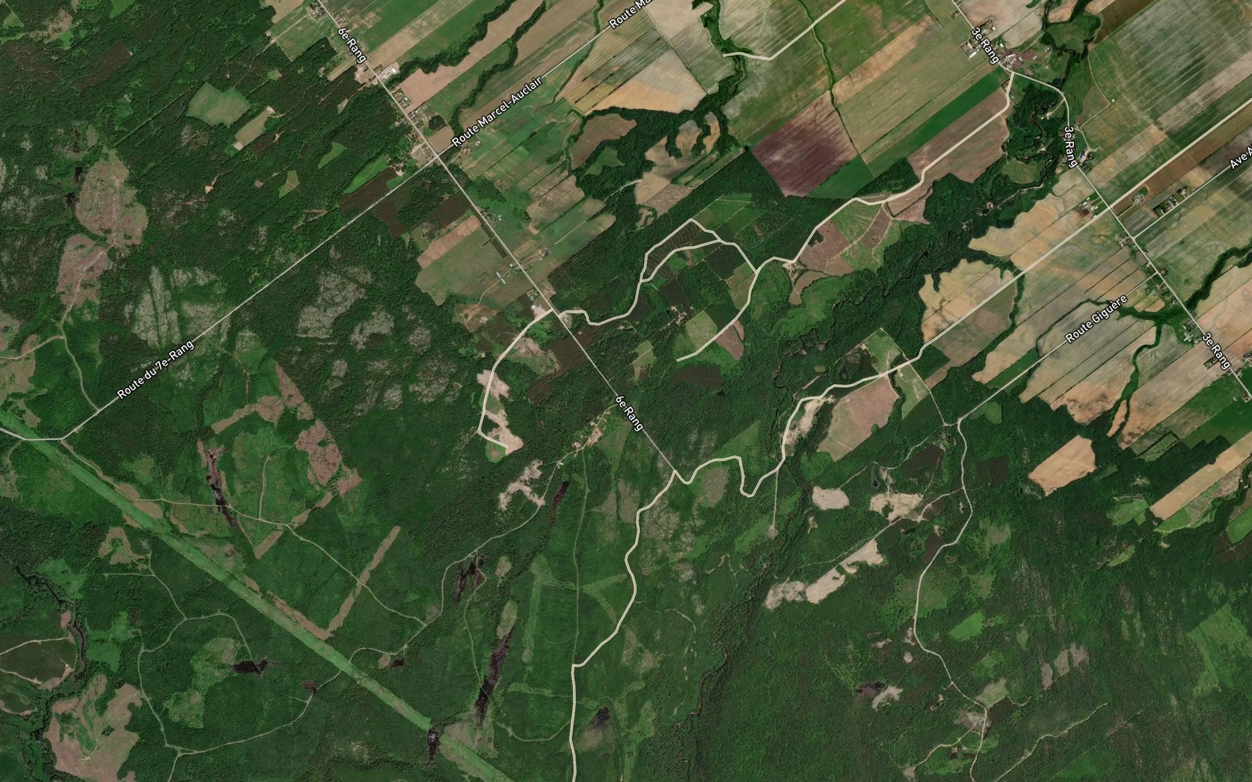 Satellite map of the Cours d'eau Lachance