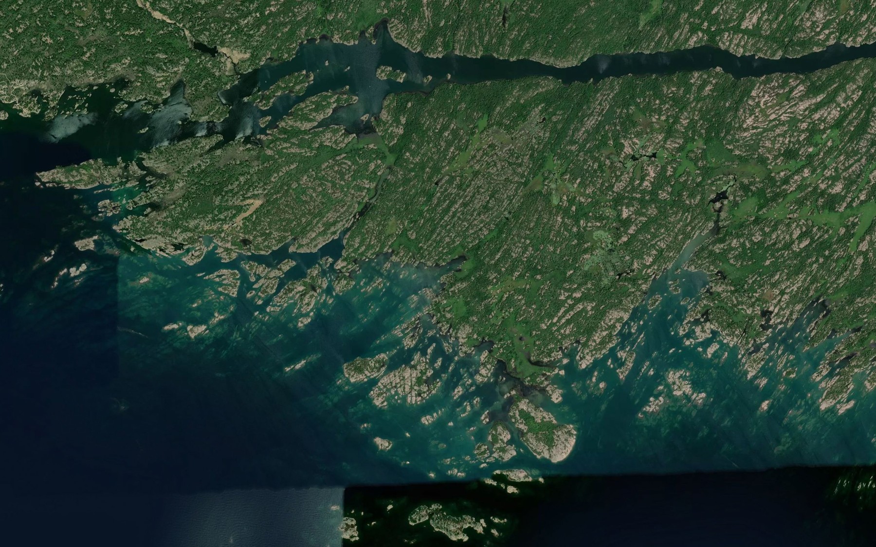 Satellite map of the Le Hayes Bay