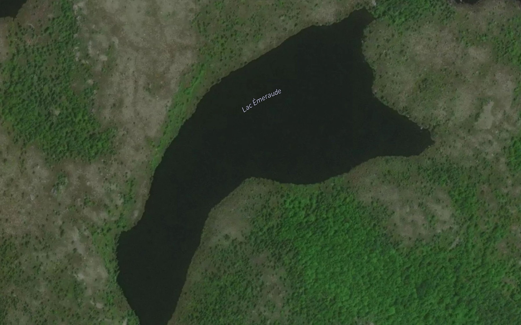 Satellite map of the Lac Emeraude
