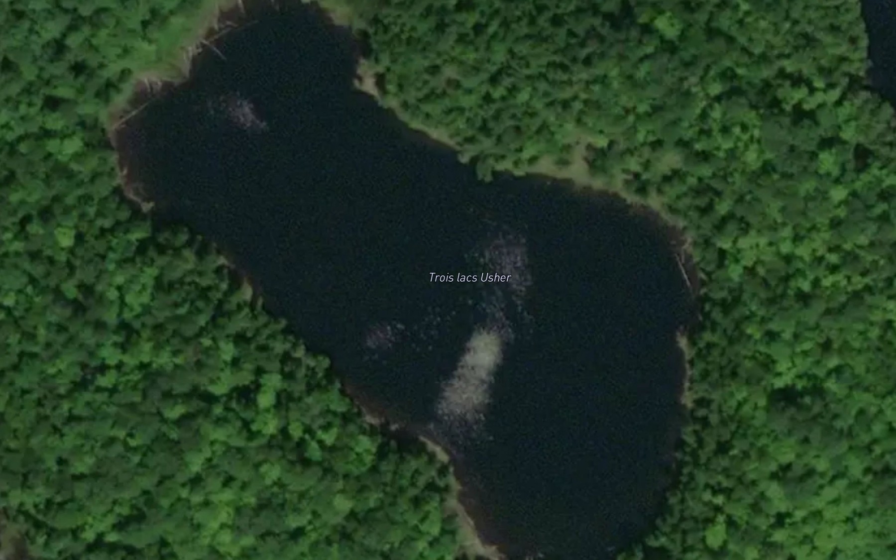 Satellite map of the Trois lacs Usher