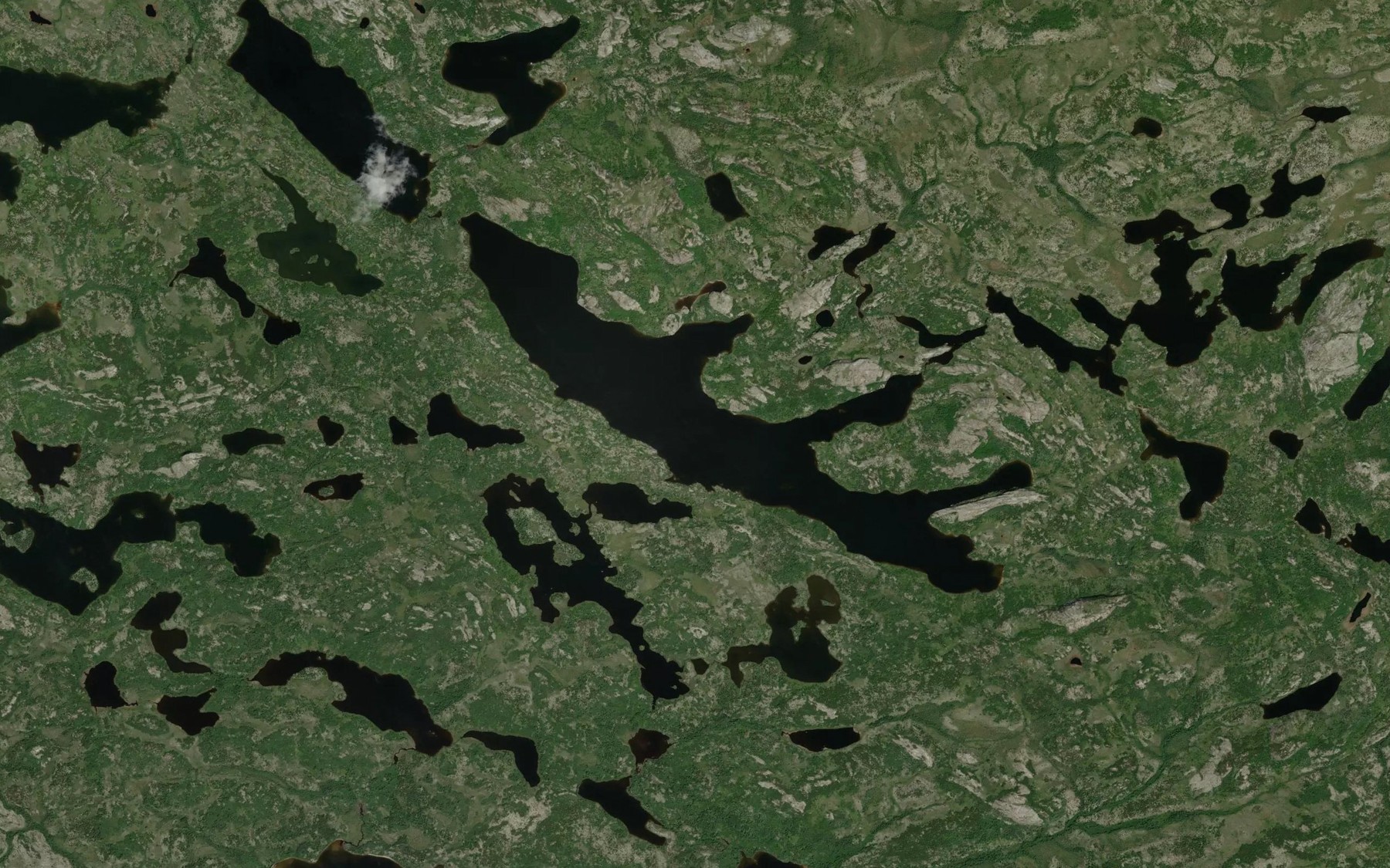 Satellite map of the Lac Kawawachikamaw