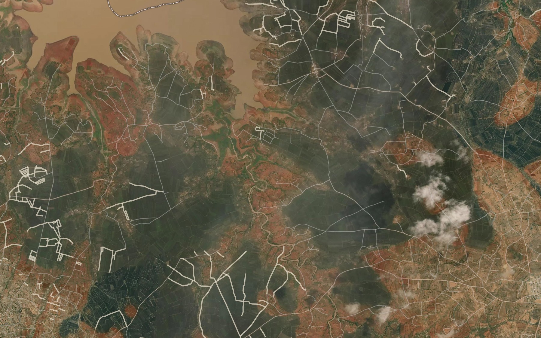 Satellite map of the Maria Maio