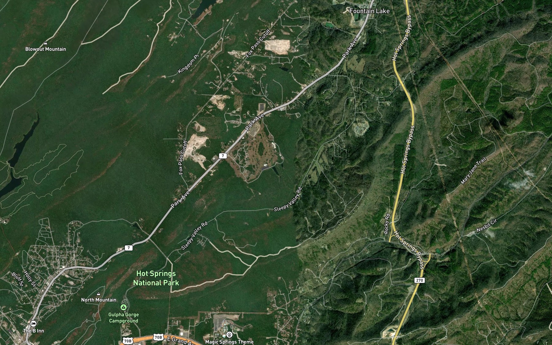 Satellite map of the Country Club Lake