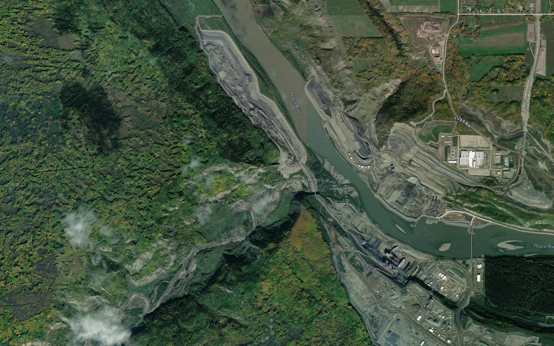 Satellite map of the Moberly River