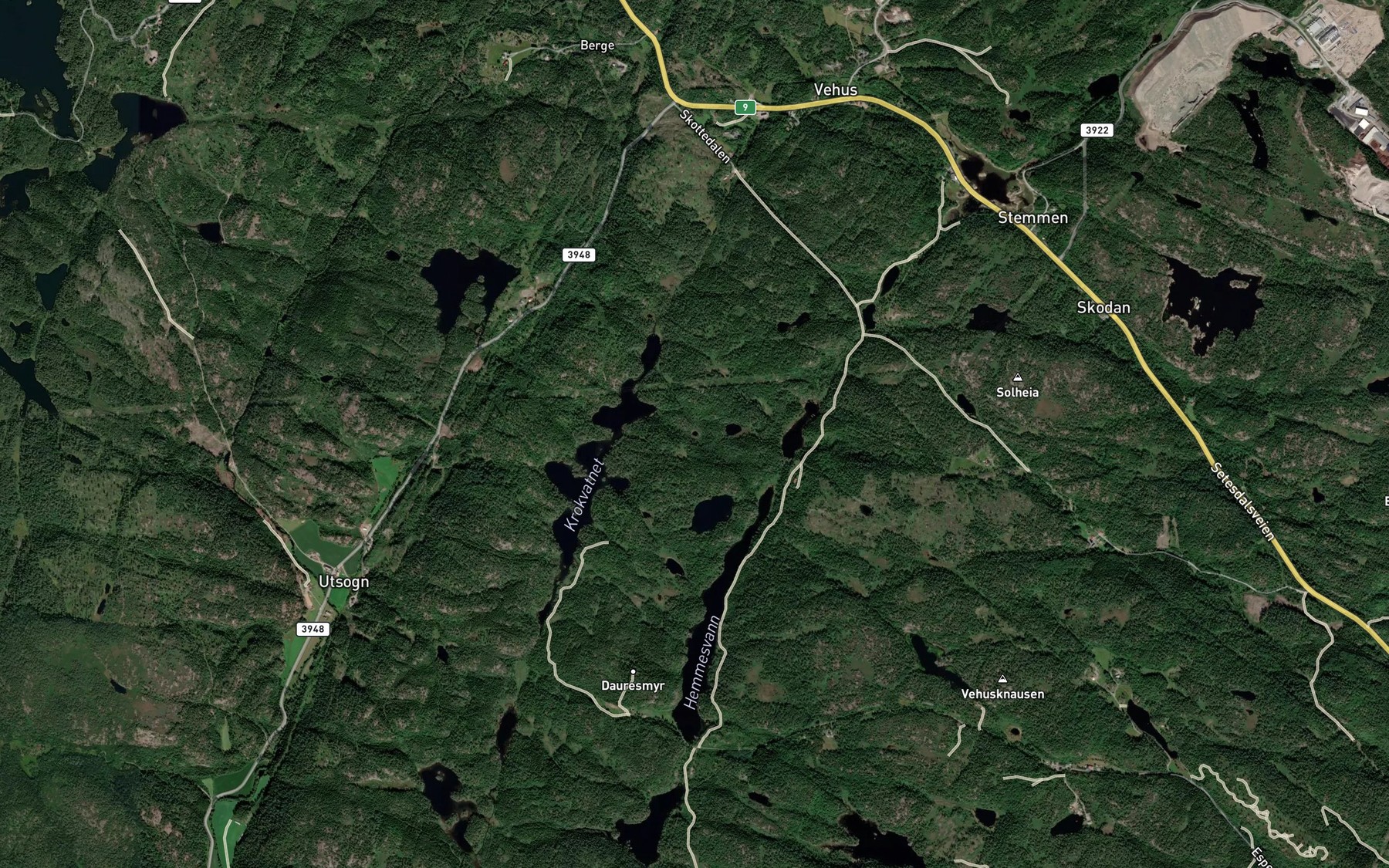 Satellite map of the Bukketjonn
