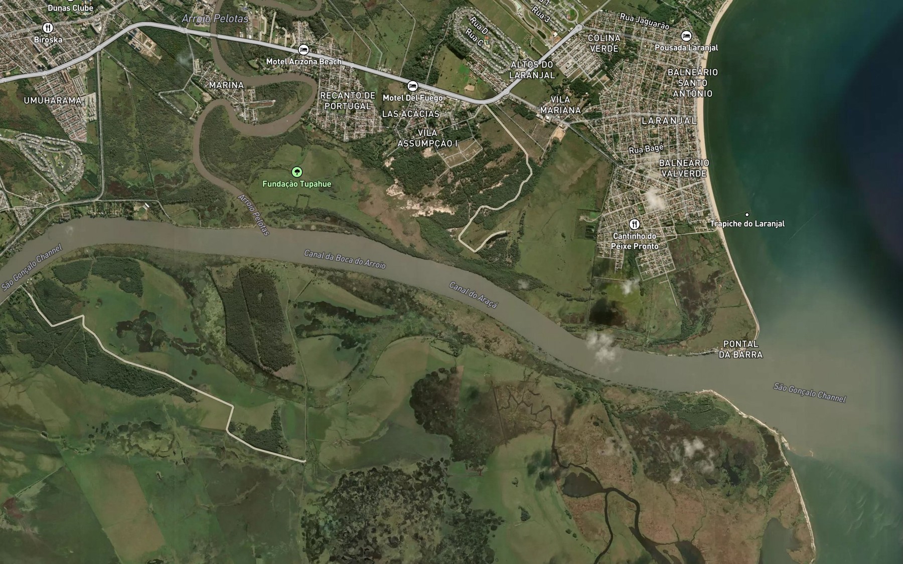 Satellite map of the Canal do Araca