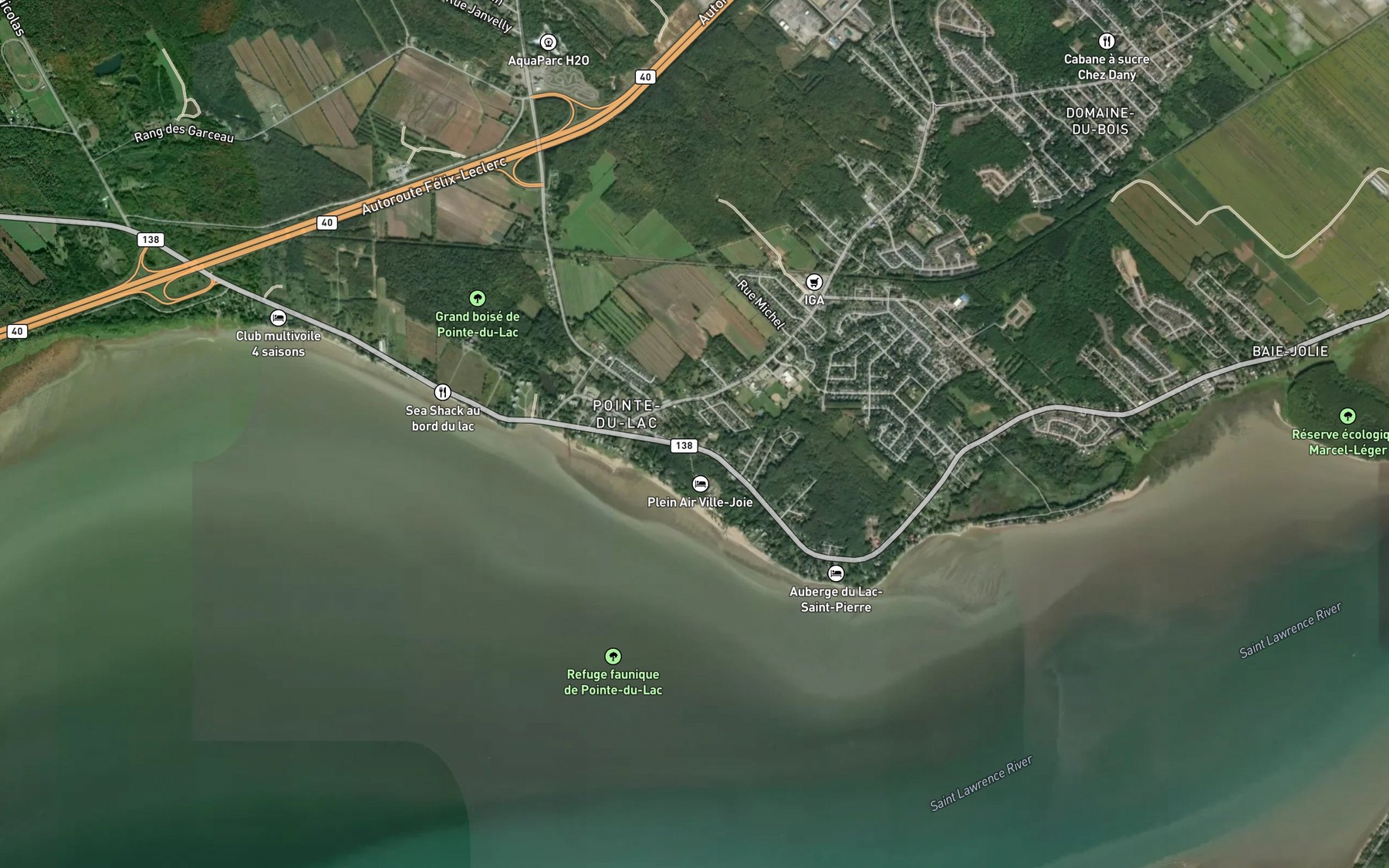 Satellite map of the Decharge des Petites Terres