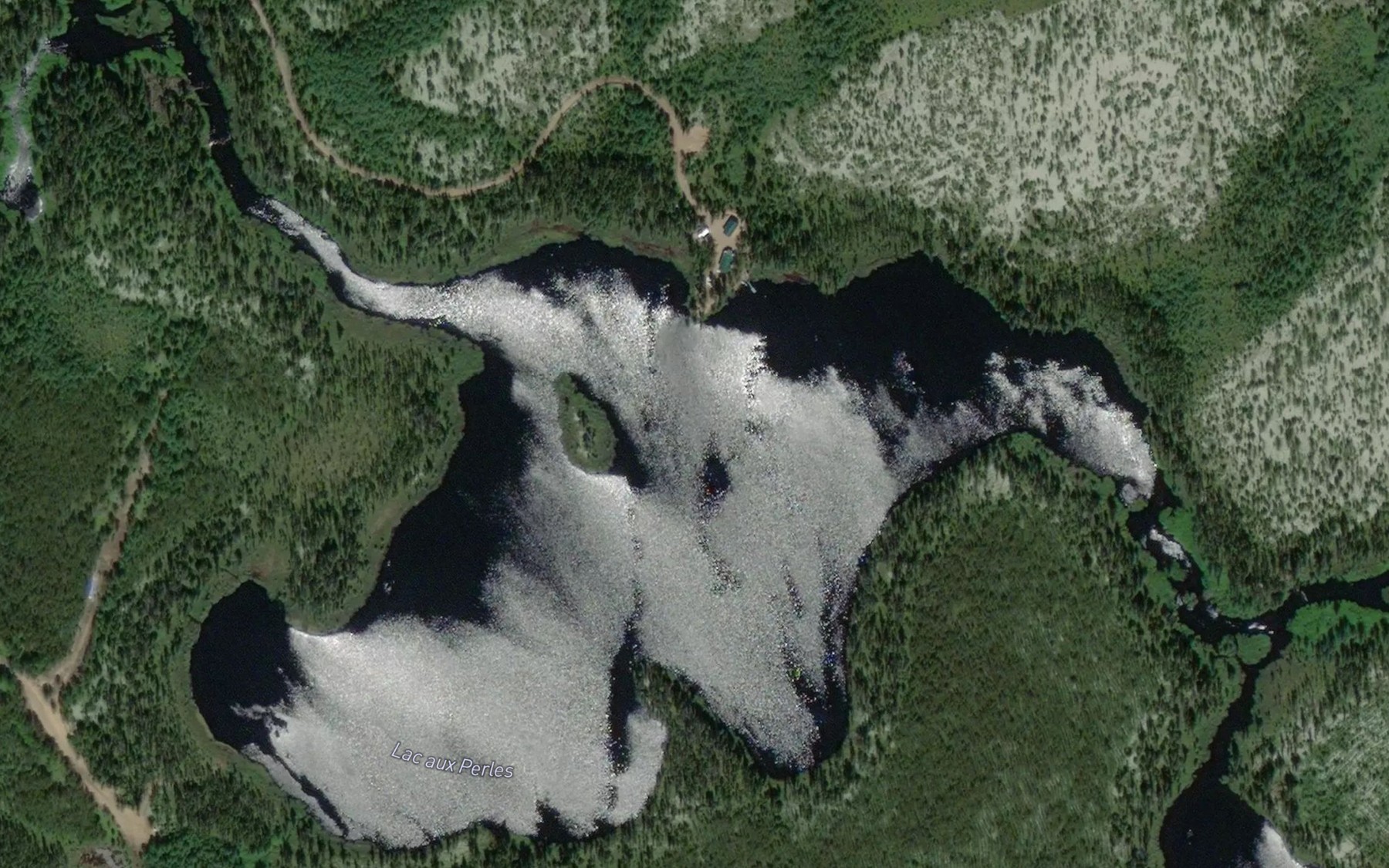 Satellite map of the Lac aux Perles