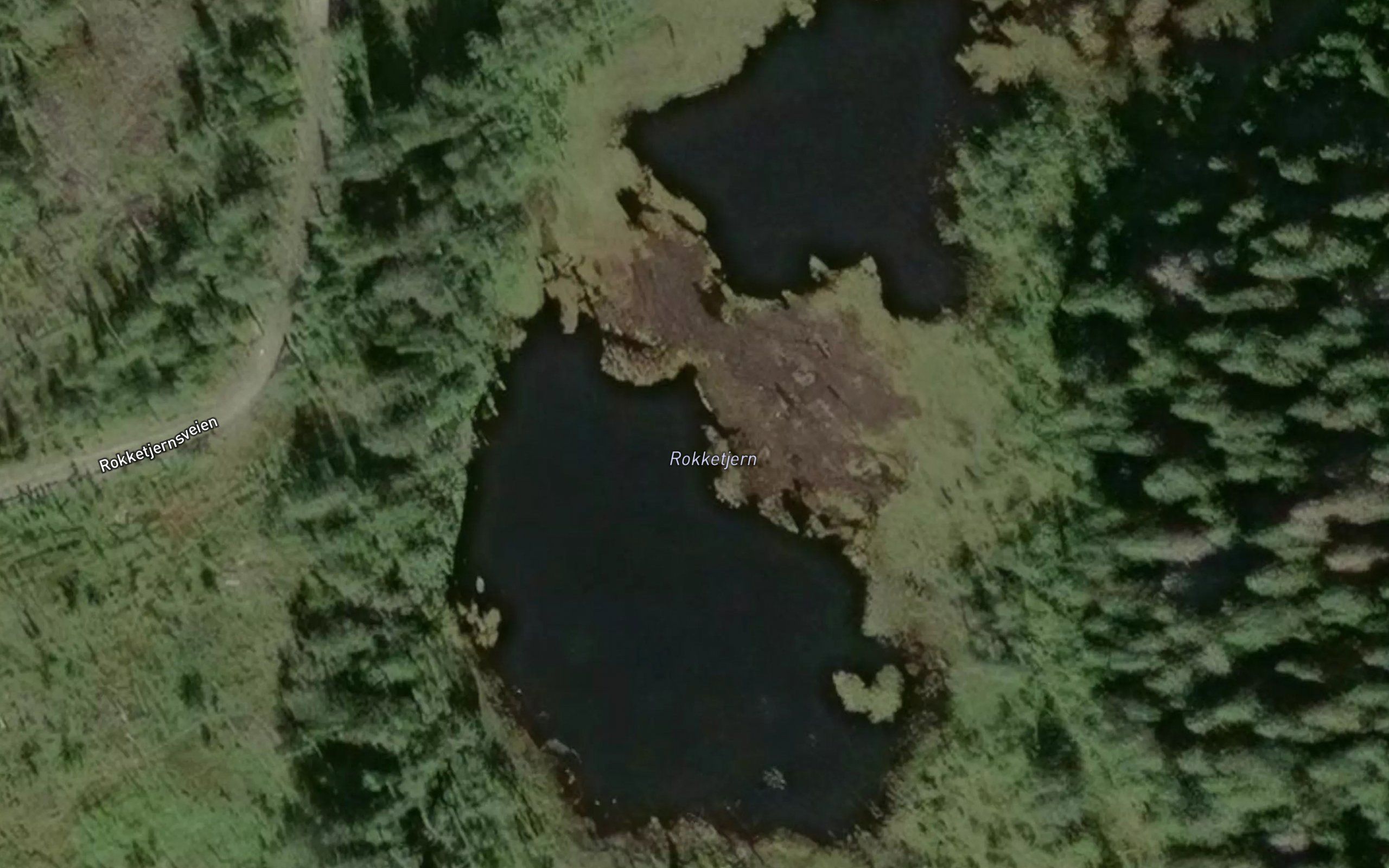 Rokketjern