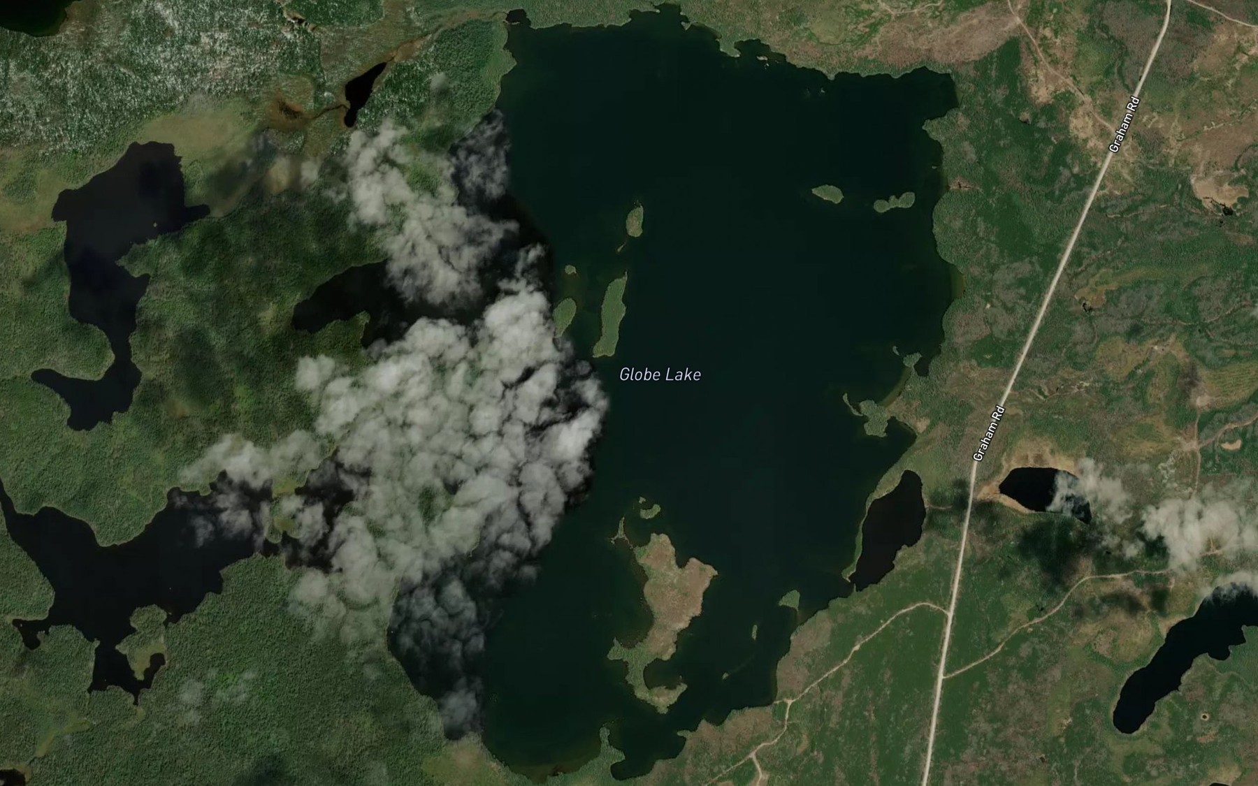 Satellite map of the Globe Lake