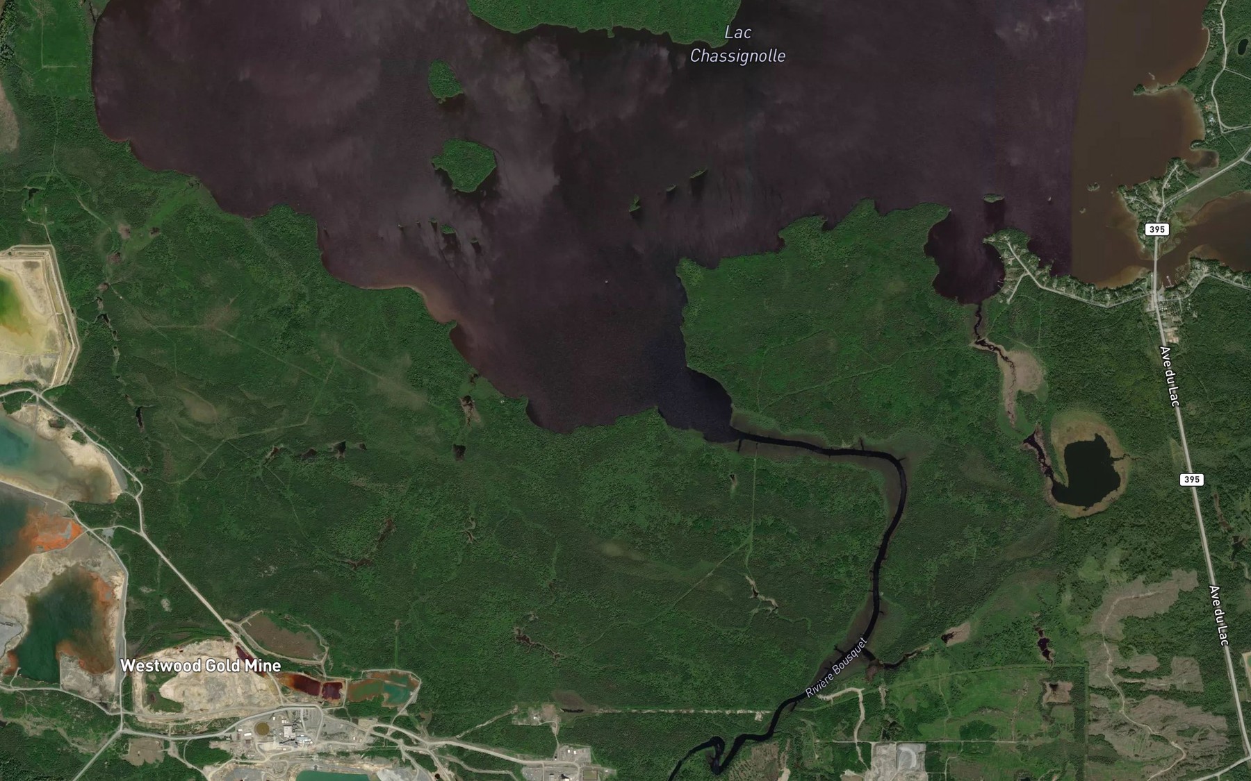 Satellite map of the Baie de la Riviere Bousquet