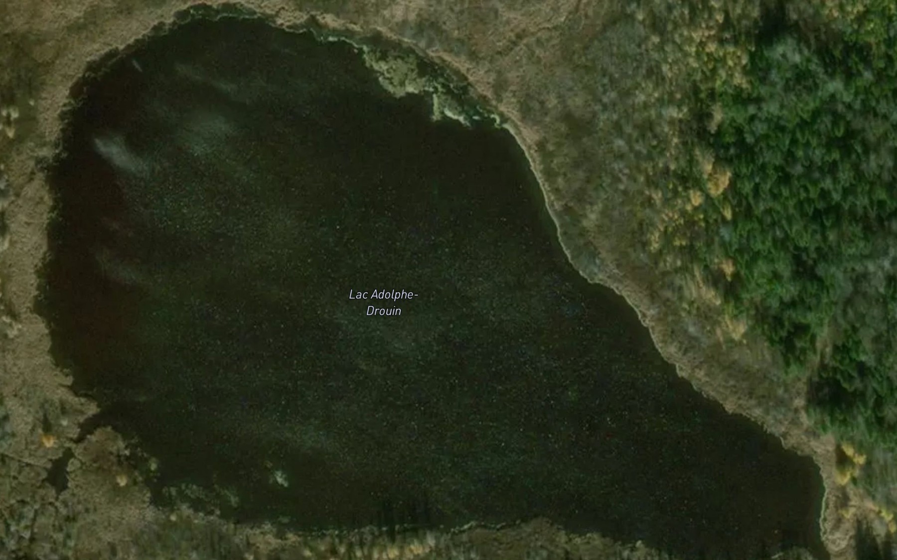 Satellite map of the Lac Adolphe-Drouin