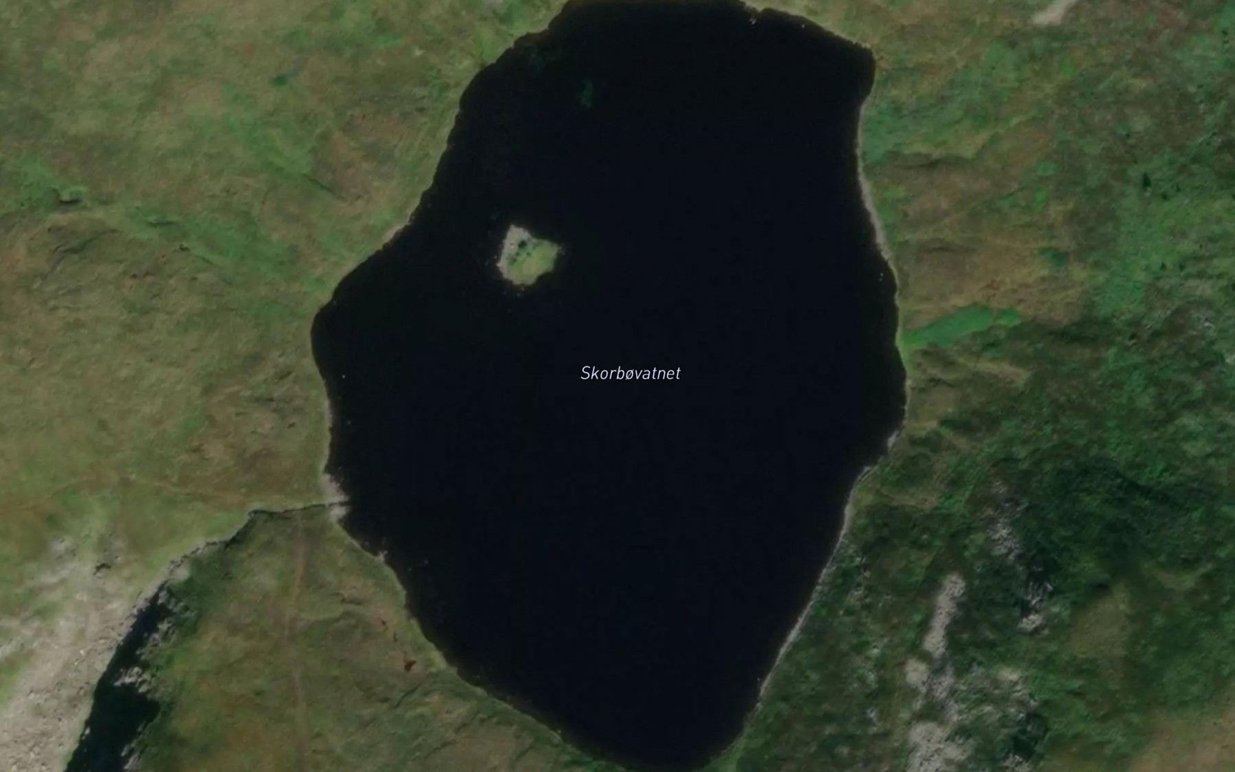 Satellite map of the Skarbovatnet