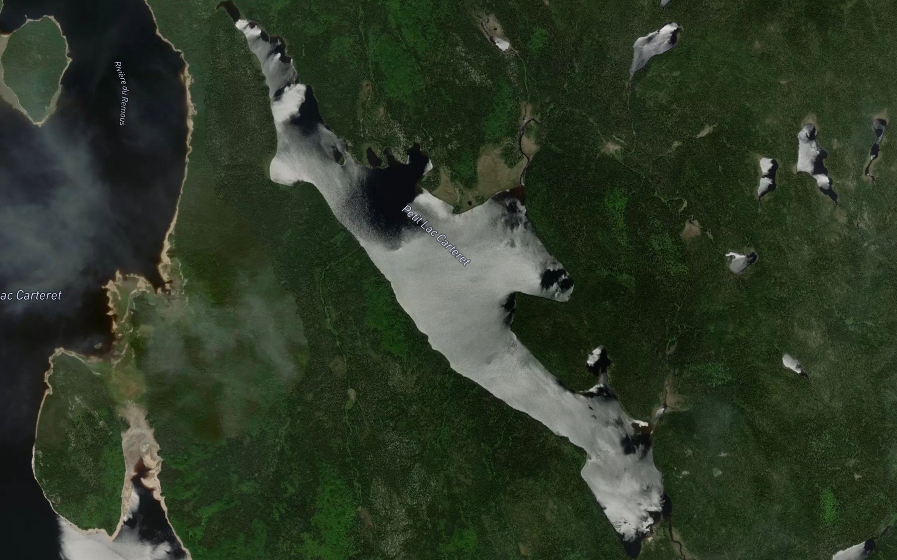 Satellite map of the Petit lac Carteret