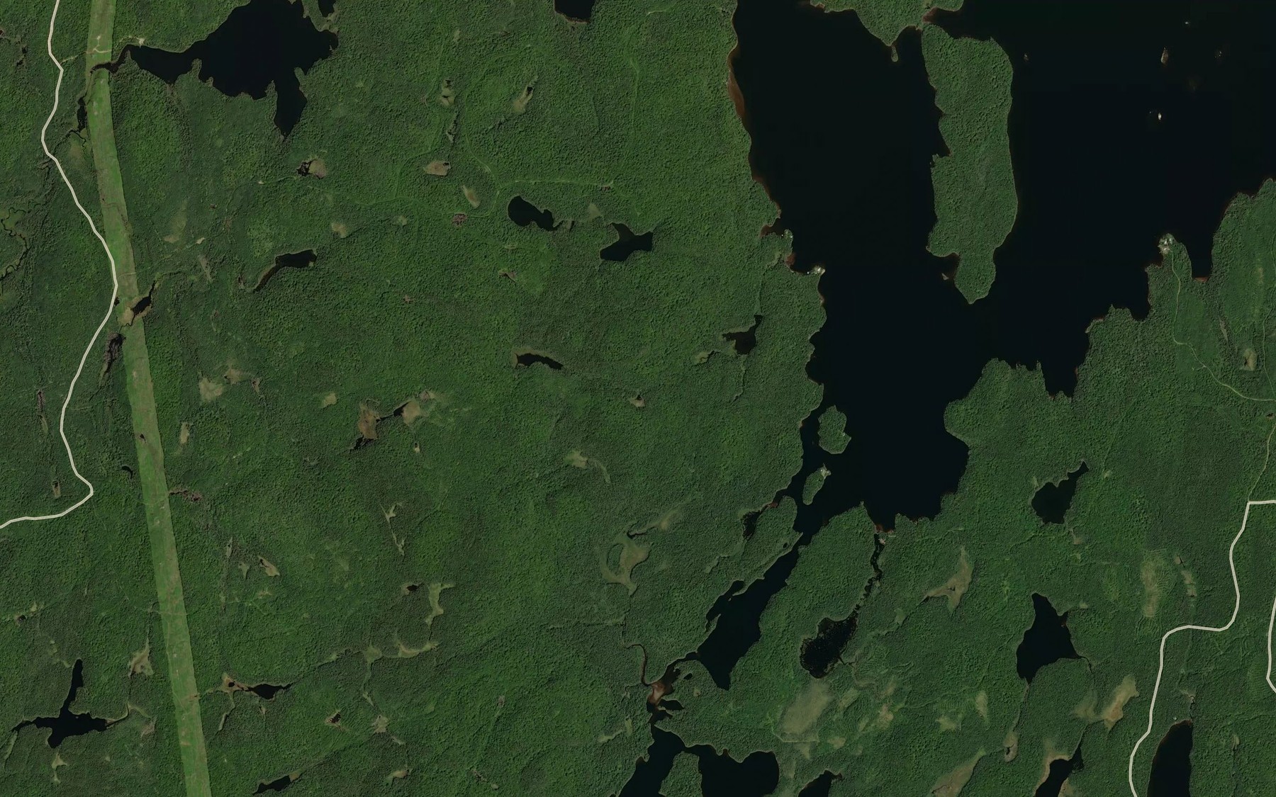 Satellite map of the Lac de l'Hirondelle