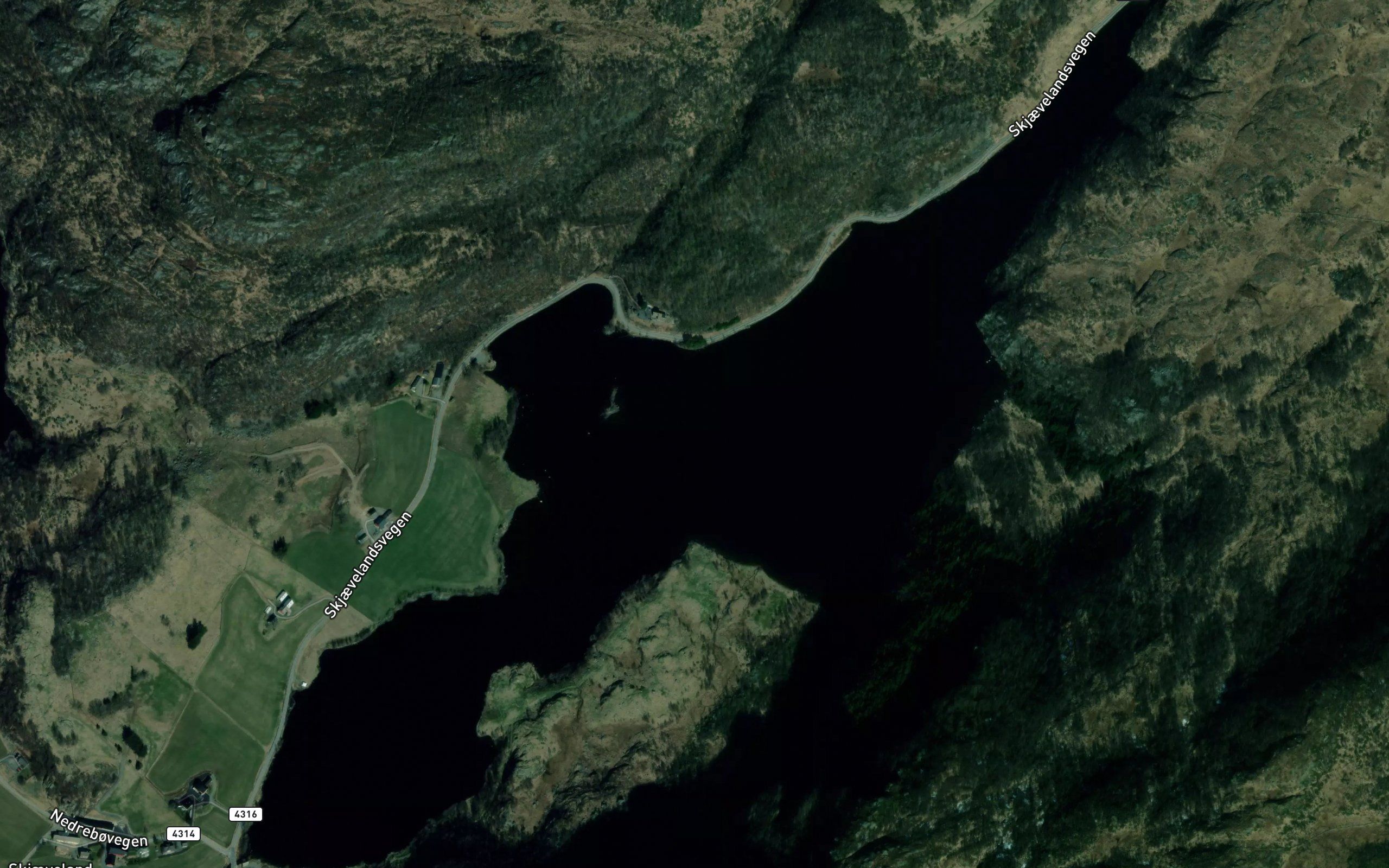 Skjevelandsvatnet