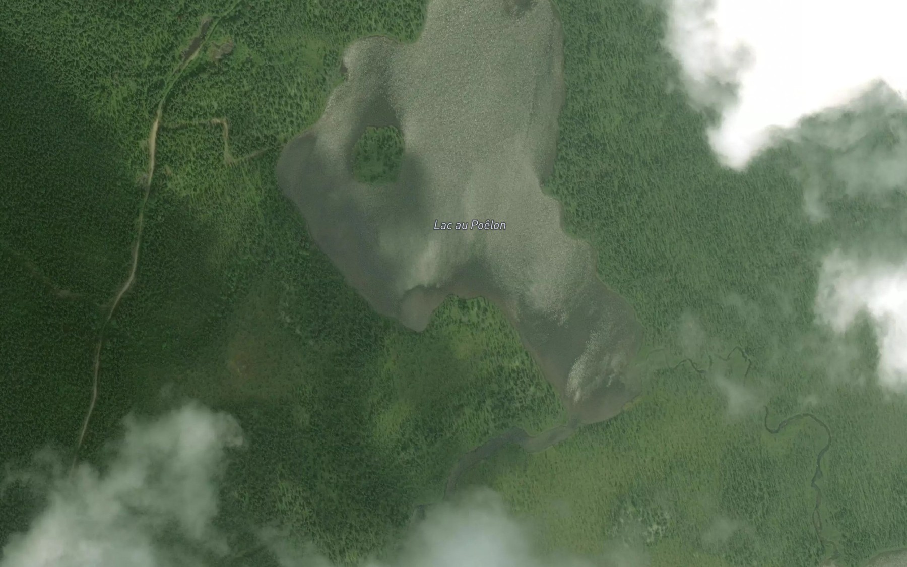 Satellite map of the Lac au Poelon