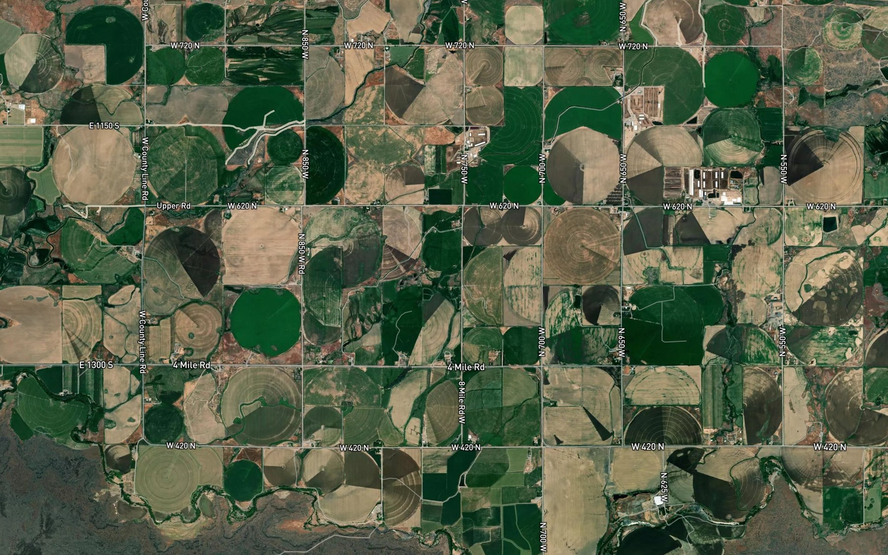 Satellite map of the Lateral 916C4
