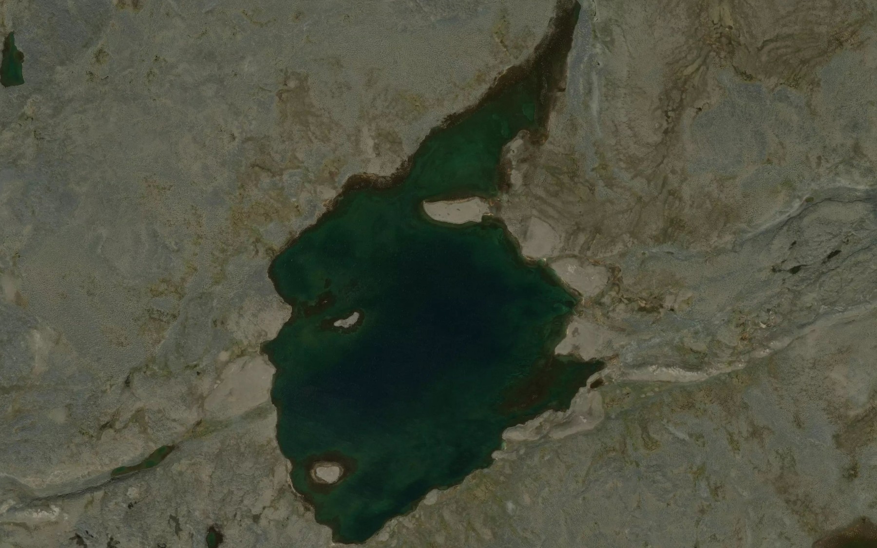 Satellite map of the Lac Levareau
