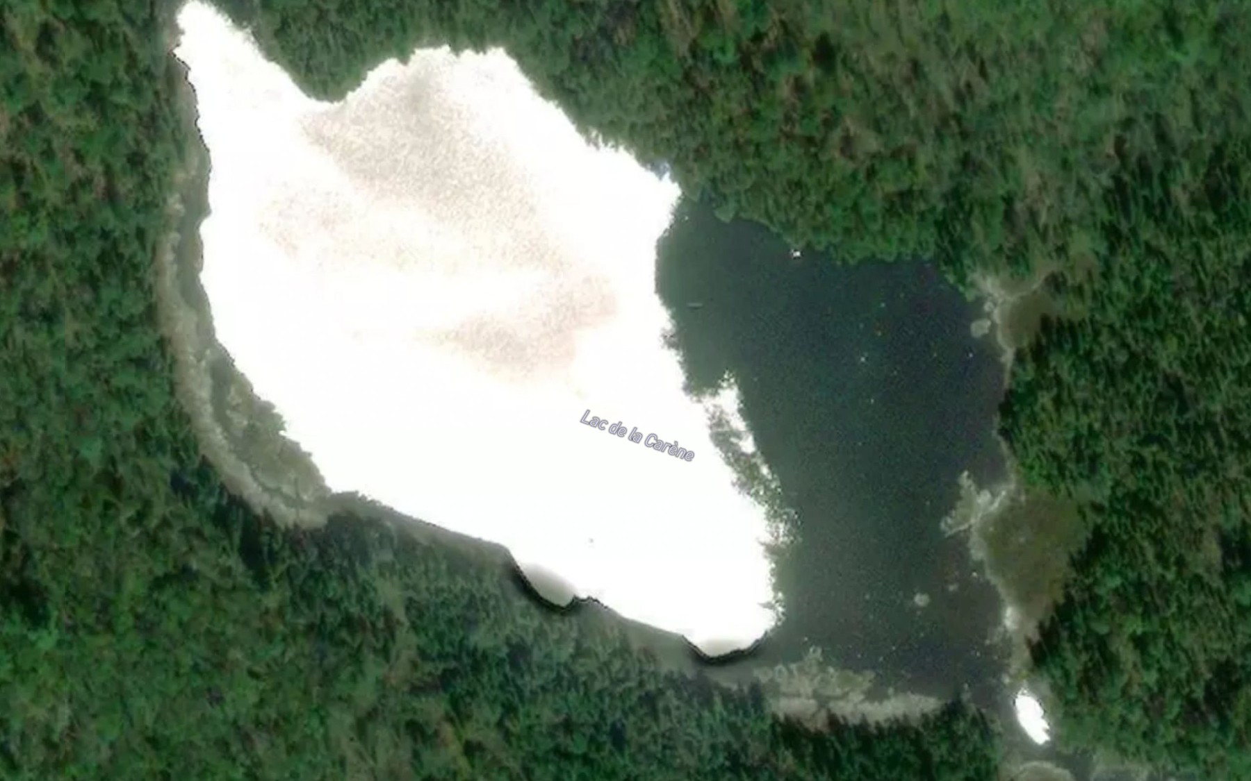 Satellite map of the Lac de la Carene