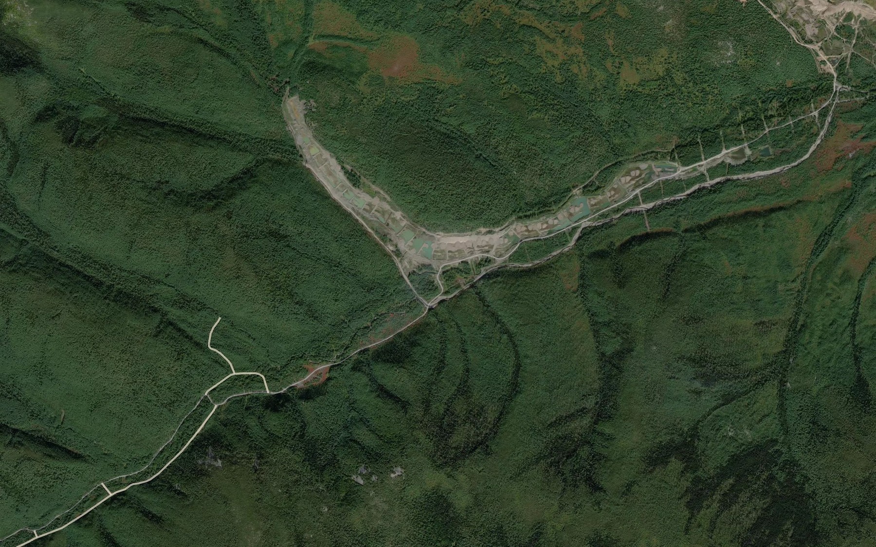 Satellite map of the Verkhniy Nyuman