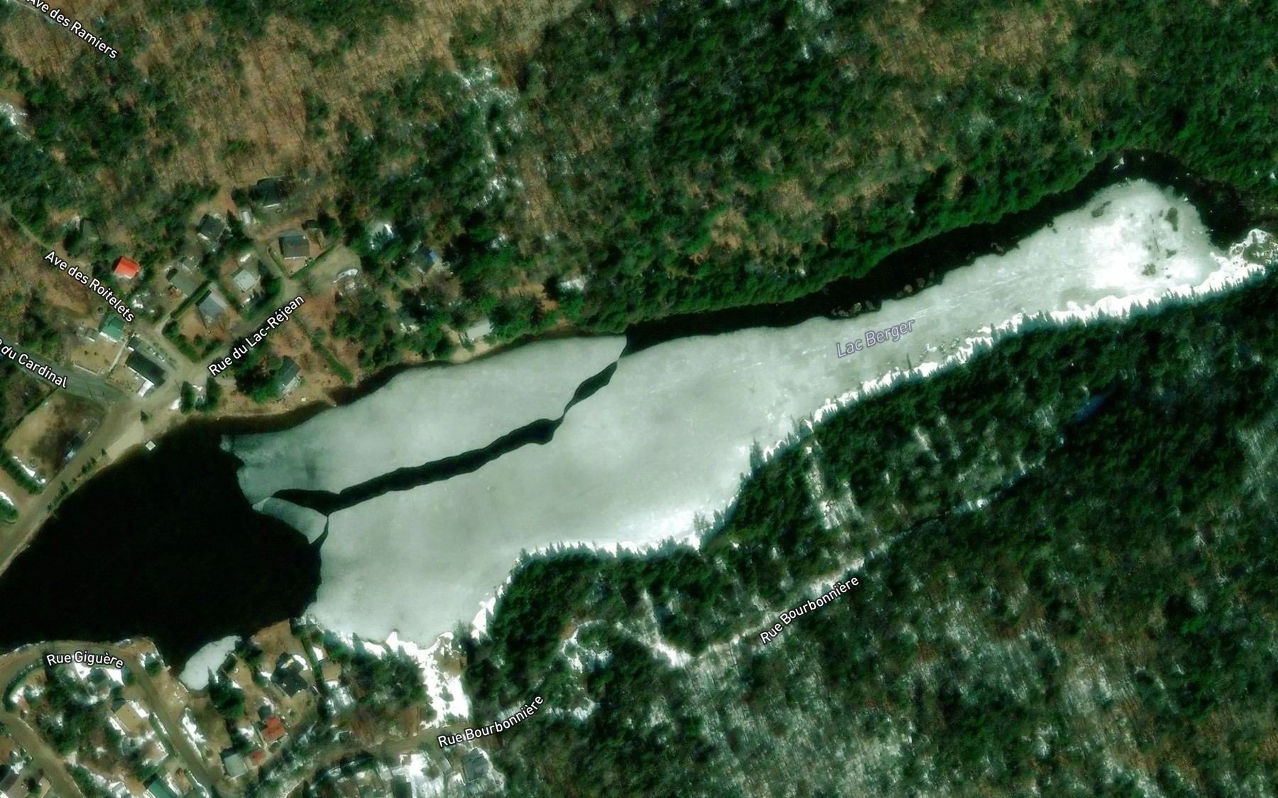 Satellite map of the Lac Berger