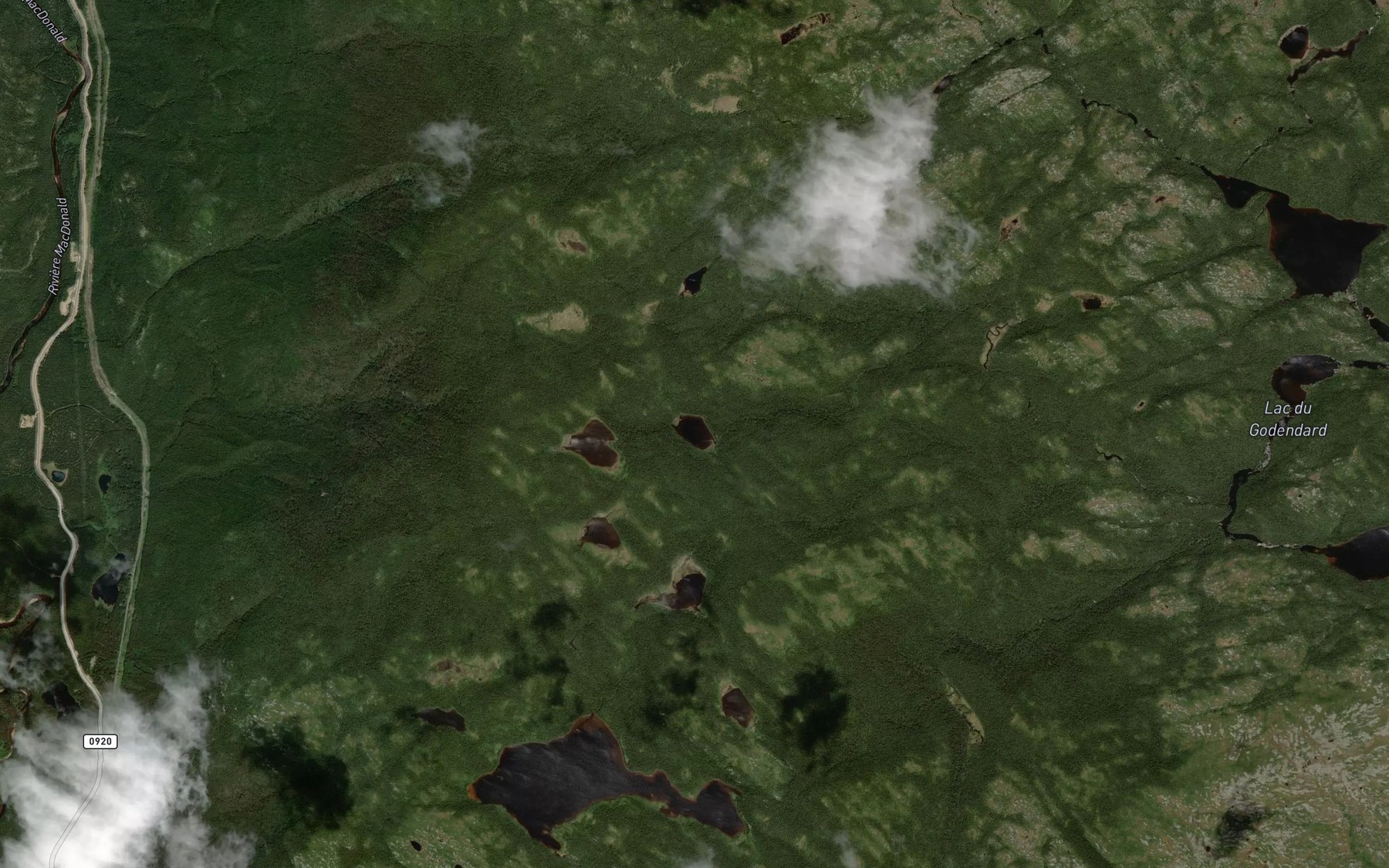 Satellite map of the Lac Sansquartier