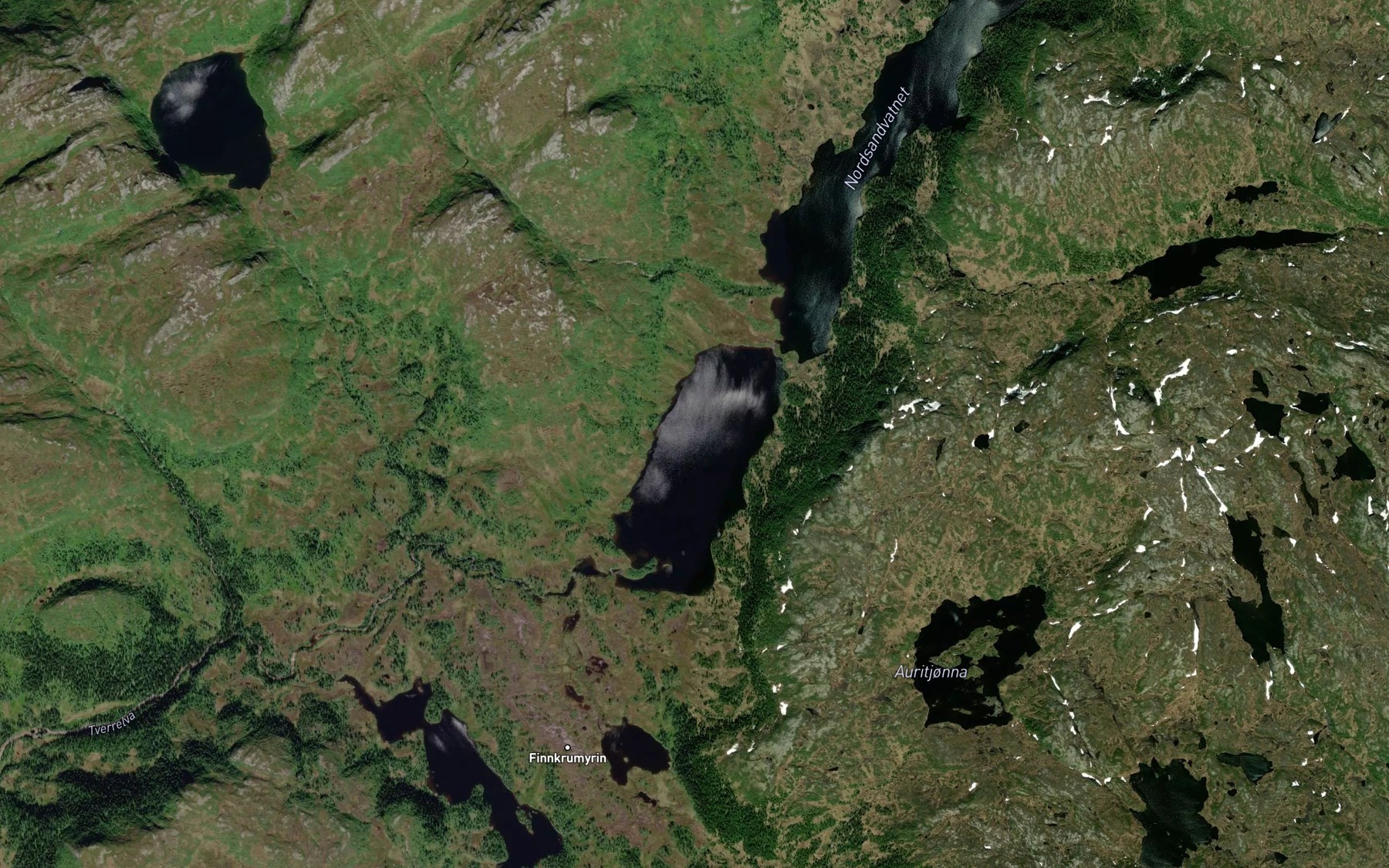 Satellite map of the Midtsandvatnet