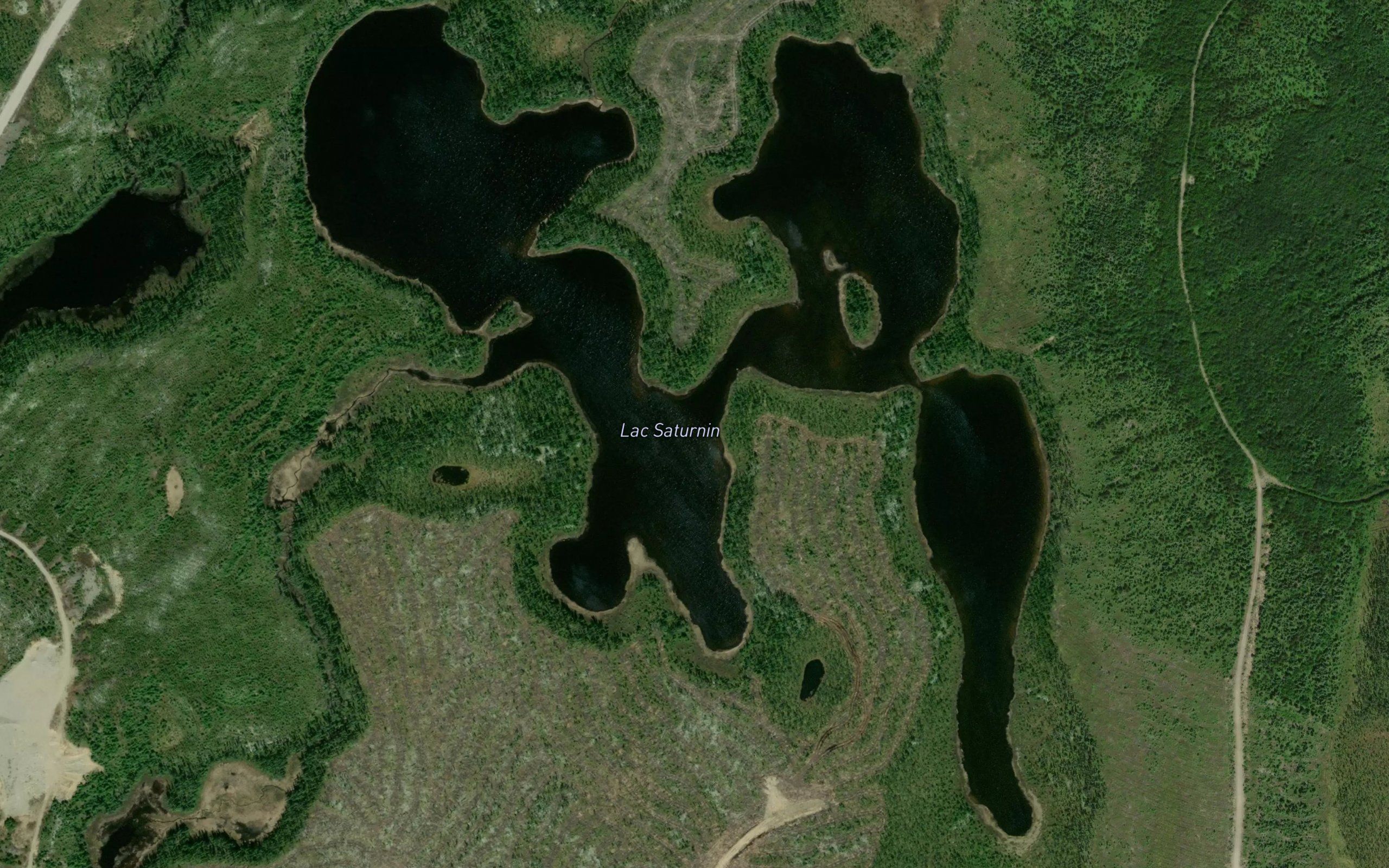 Lac Saturnin