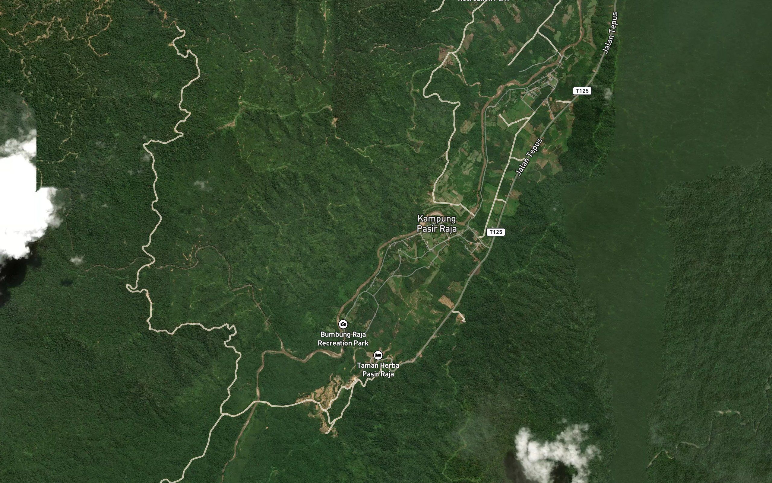 Sungai Lake