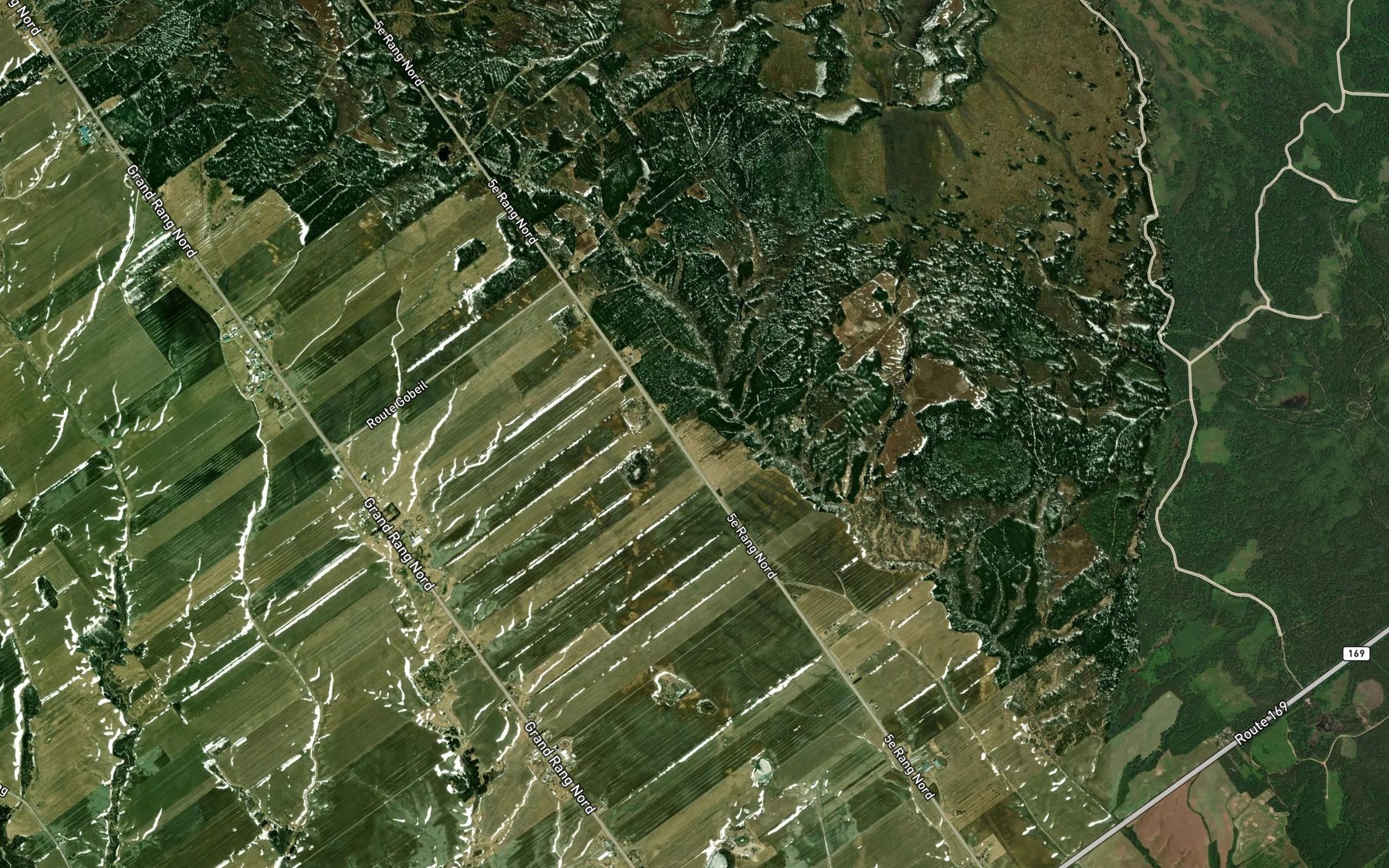 Satellite map of the Cours d'eau Villeneuve