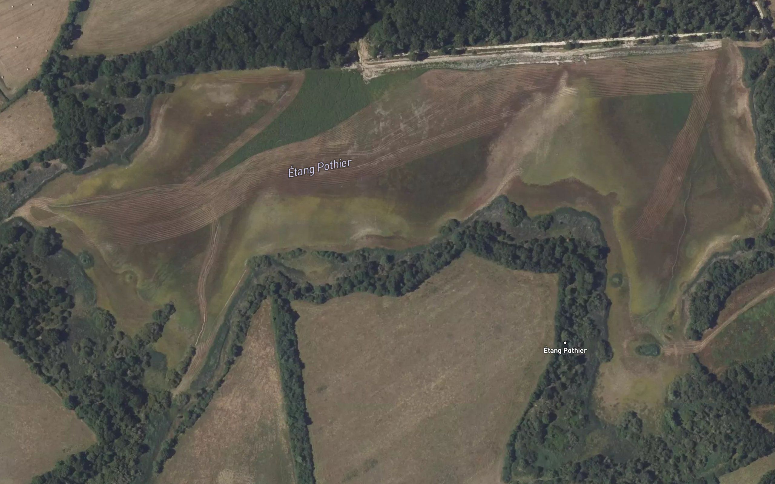 Etang Poitier