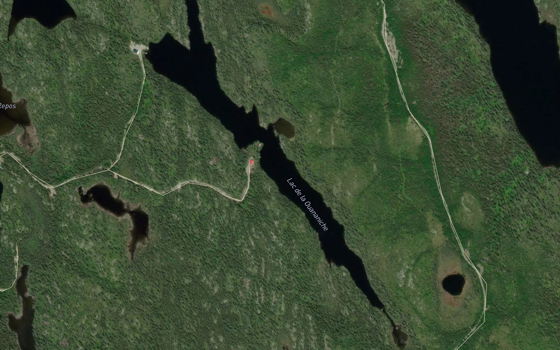 Satellite map of the Lac de la Ouananiche