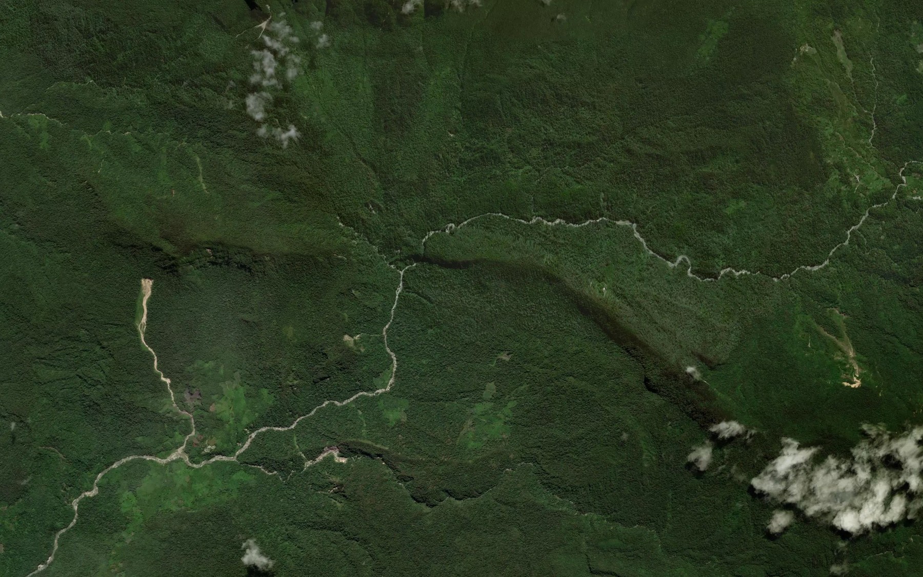 Satellite map of the Sinik River