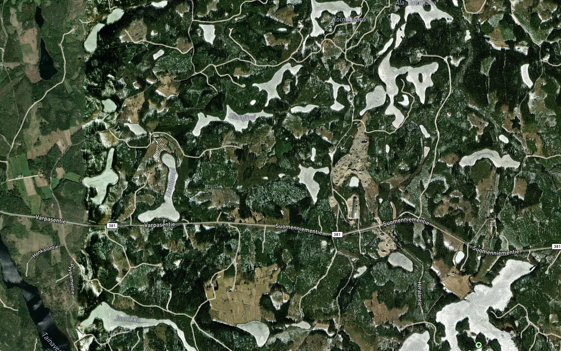 Satellite map of the Pienet Suolammit