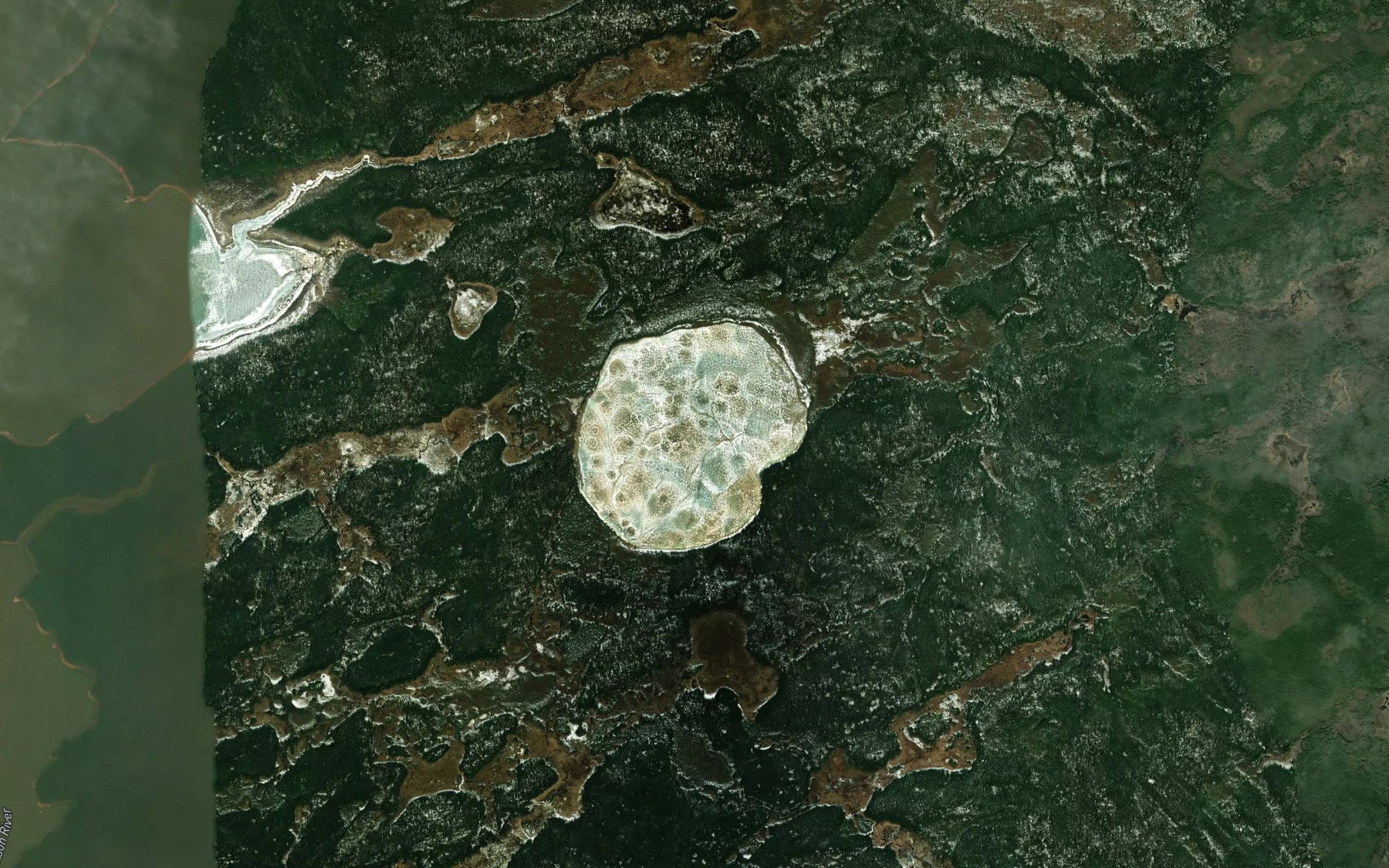 Satellite map of the Amistikoso Lake