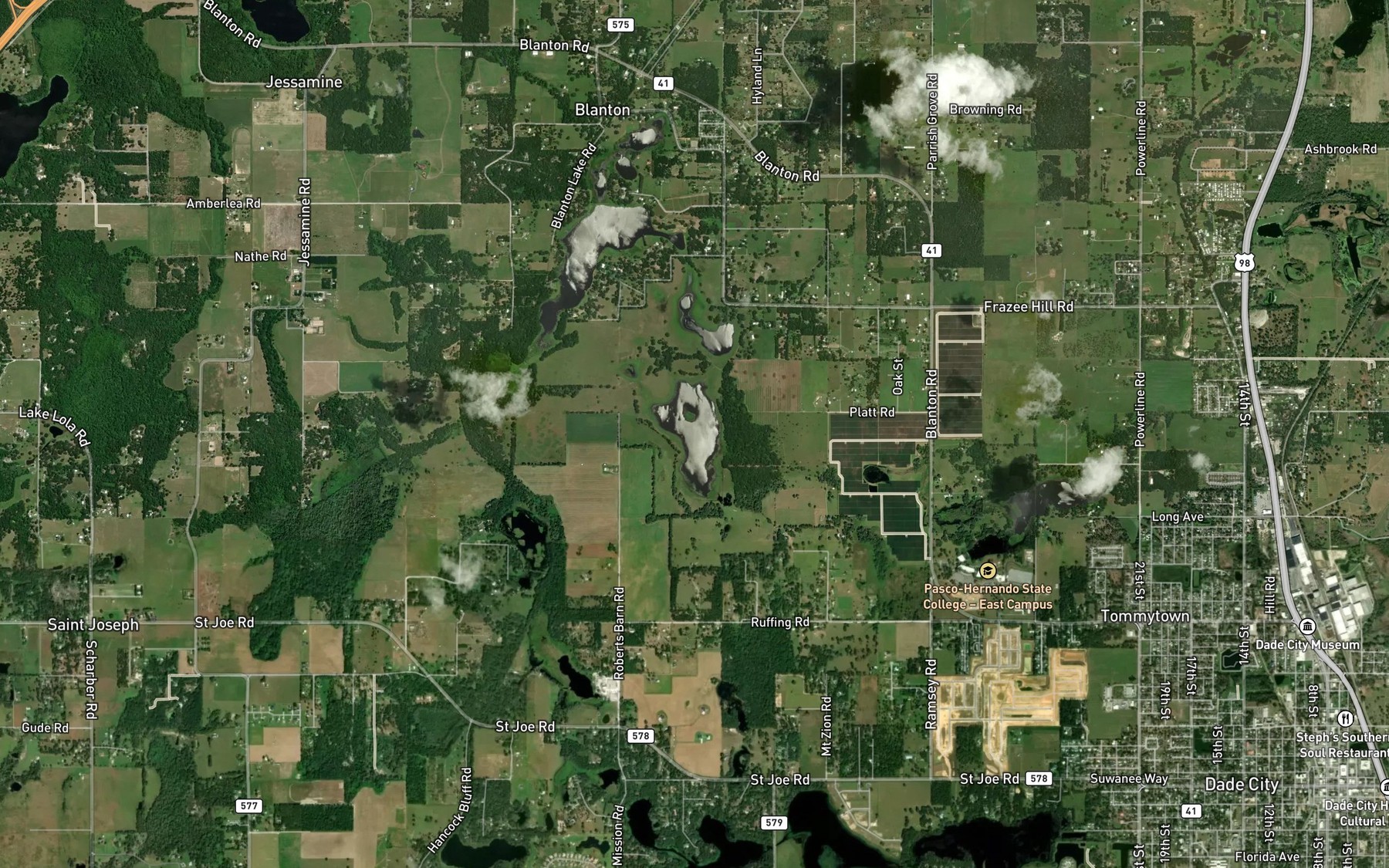 Satellite map of the O'Berry Lake