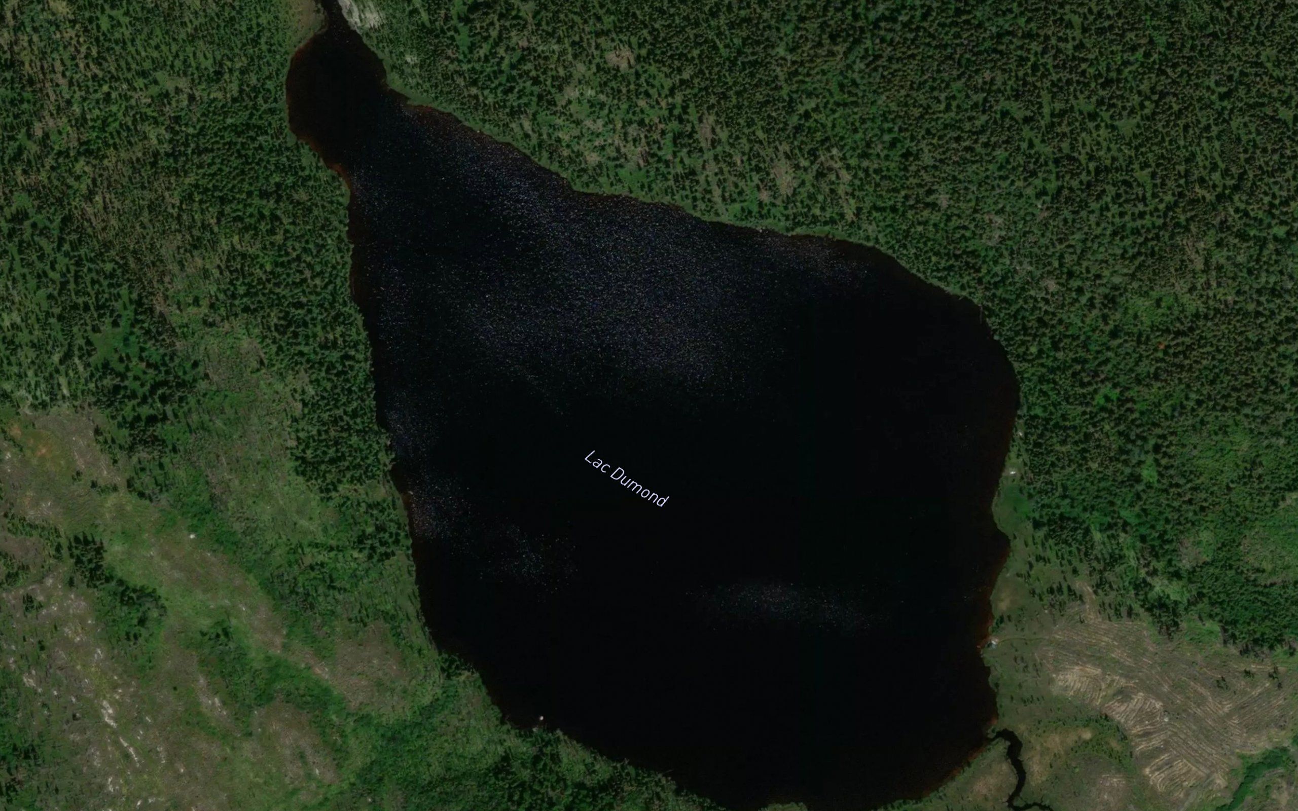 Lac Dumond